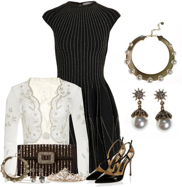 Vintage RJ Graziano Pearl and Gold Collar Necklace by RJ Graziano - Vintage Meet Modern Vintage Jewelry - Chicago, Illinois - #oldhollywoodglamour #vintagemeetmodern #designervintage #jewelrybox #antiquejewelry #vintagejewelry