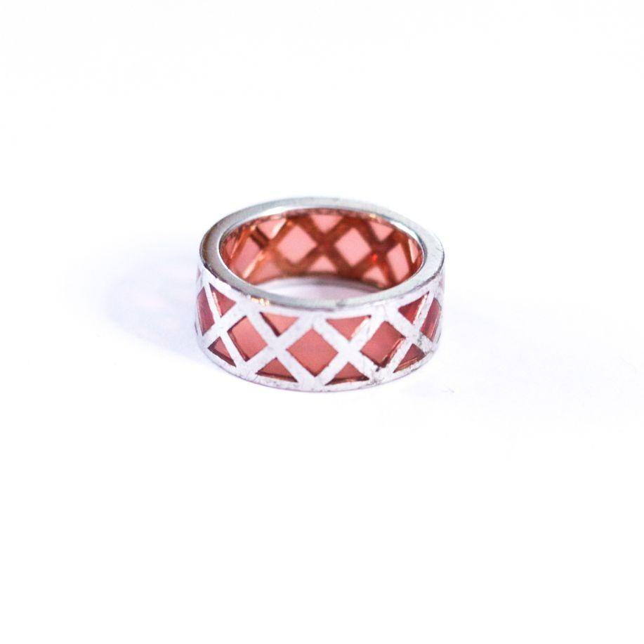 Vintage Sterling Silver and Red Crystal Ring by Unsigned Beauty - Vintage Meet Modern Vintage Jewelry - Chicago, Illinois - #oldhollywoodglamour #vintagemeetmodern #designervintage #jewelrybox #antiquejewelry #vintagejewelry