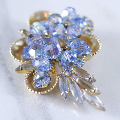 Vintage Light Blue Aurora Borealis Cha Cha Cluster Brooch by Unsigned Beauty - Vintage Meet Modern Vintage Jewelry - Chicago, Illinois - #oldhollywoodglamour #vintagemeetmodern #designervintage #jewelrybox #antiquejewelry #vintagejewelry