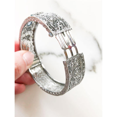 Silver and Blue Art Deco Bracelet by Unsigned Beauty - Vintage Meet Modern Vintage Jewelry - Chicago, Illinois - #oldhollywoodglamour #vintagemeetmodern #designervintage #jewelrybox #antiquejewelry #vintagejewelry