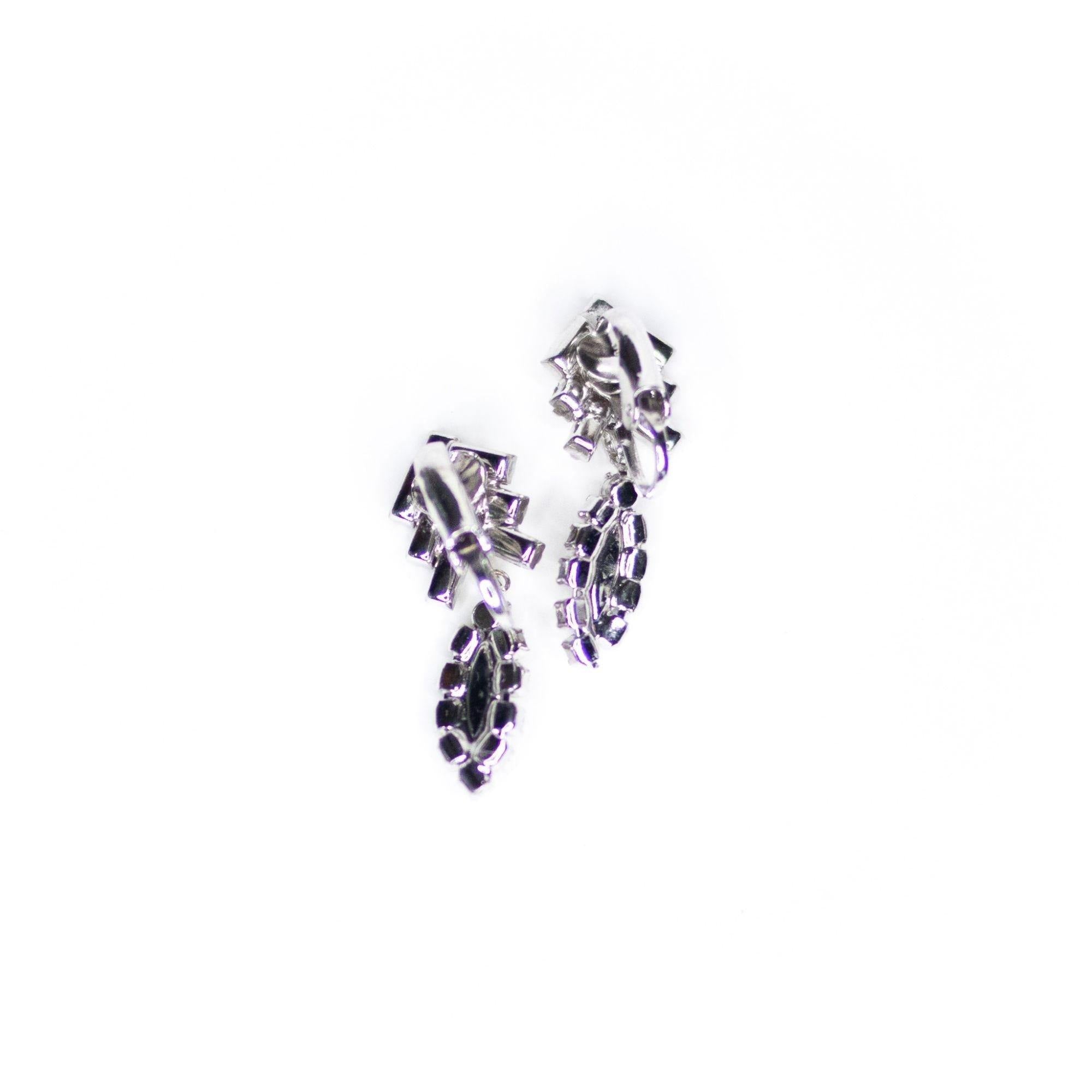 Vintage Baguette Diamante Petite Dangling Earrings by Unsigned Beauty - Vintage Meet Modern Vintage Jewelry - Chicago, Illinois - #oldhollywoodglamour #vintagemeetmodern #designervintage #jewelrybox #antiquejewelry #vintagejewelry