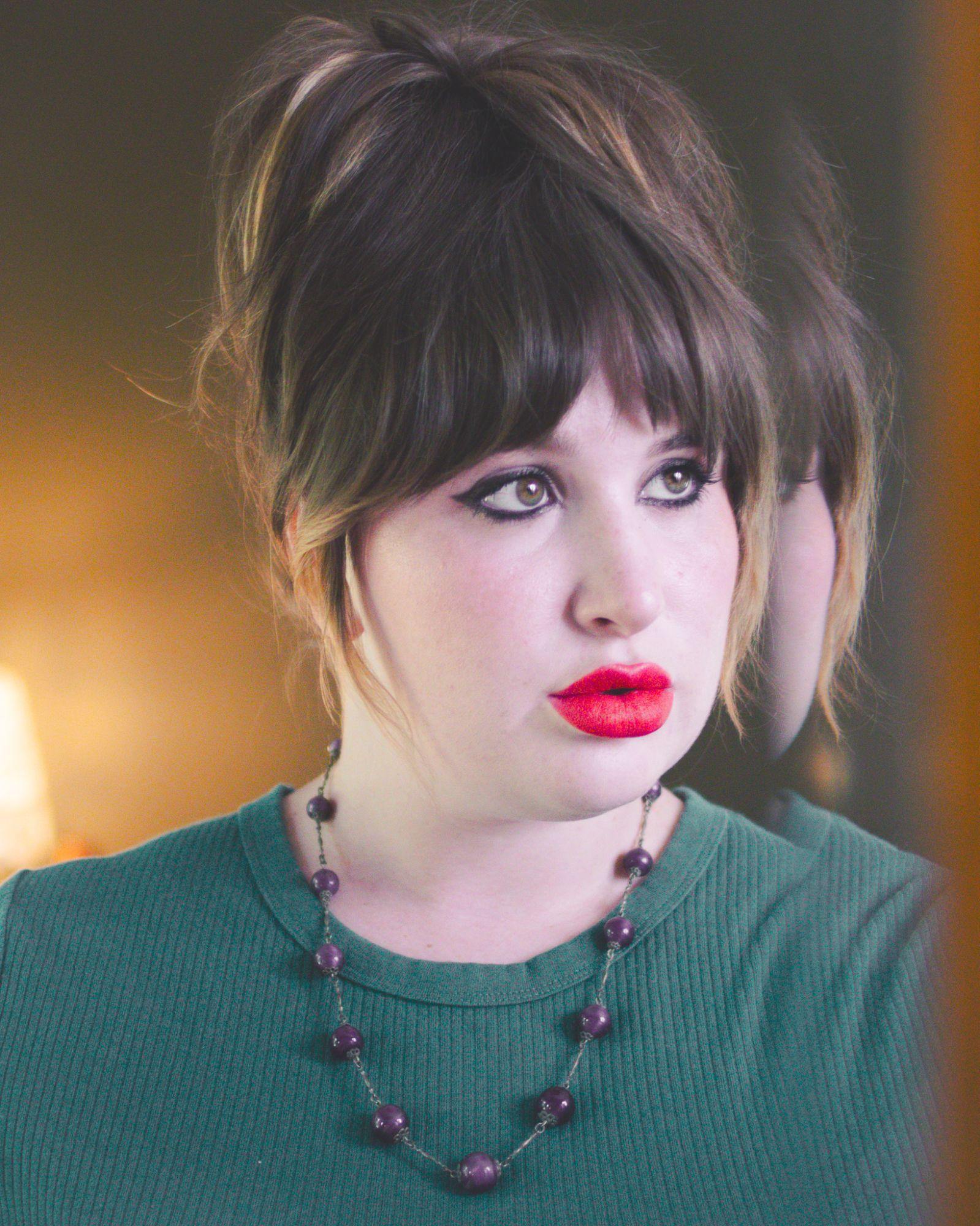 Vintage Art Deco Marbled Purple Bead Flapper Necklace by Czech - Vintage Meet Modern Vintage Jewelry - Chicago, Illinois - #oldhollywoodglamour #vintagemeetmodern #designervintage #jewelrybox #antiquejewelry #vintagejewelry