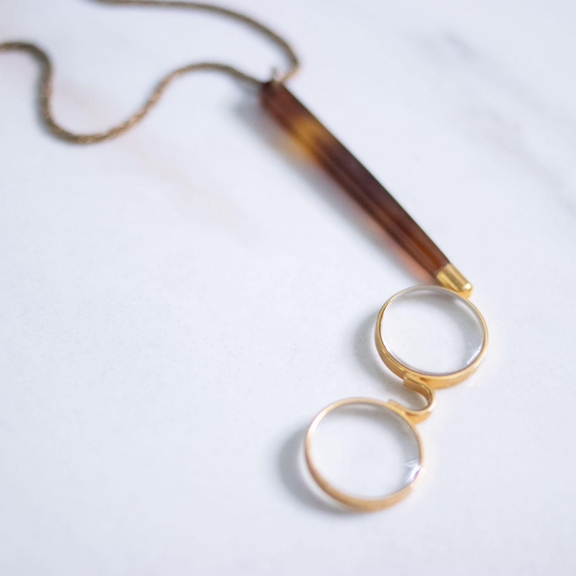 Vintage Eye Glass Pendant Necklace by Unsigned Beauty - Vintage Meet Modern Vintage Jewelry - Chicago, Illinois - #oldhollywoodglamour #vintagemeetmodern #designervintage #jewelrybox #antiquejewelry #vintagejewelry