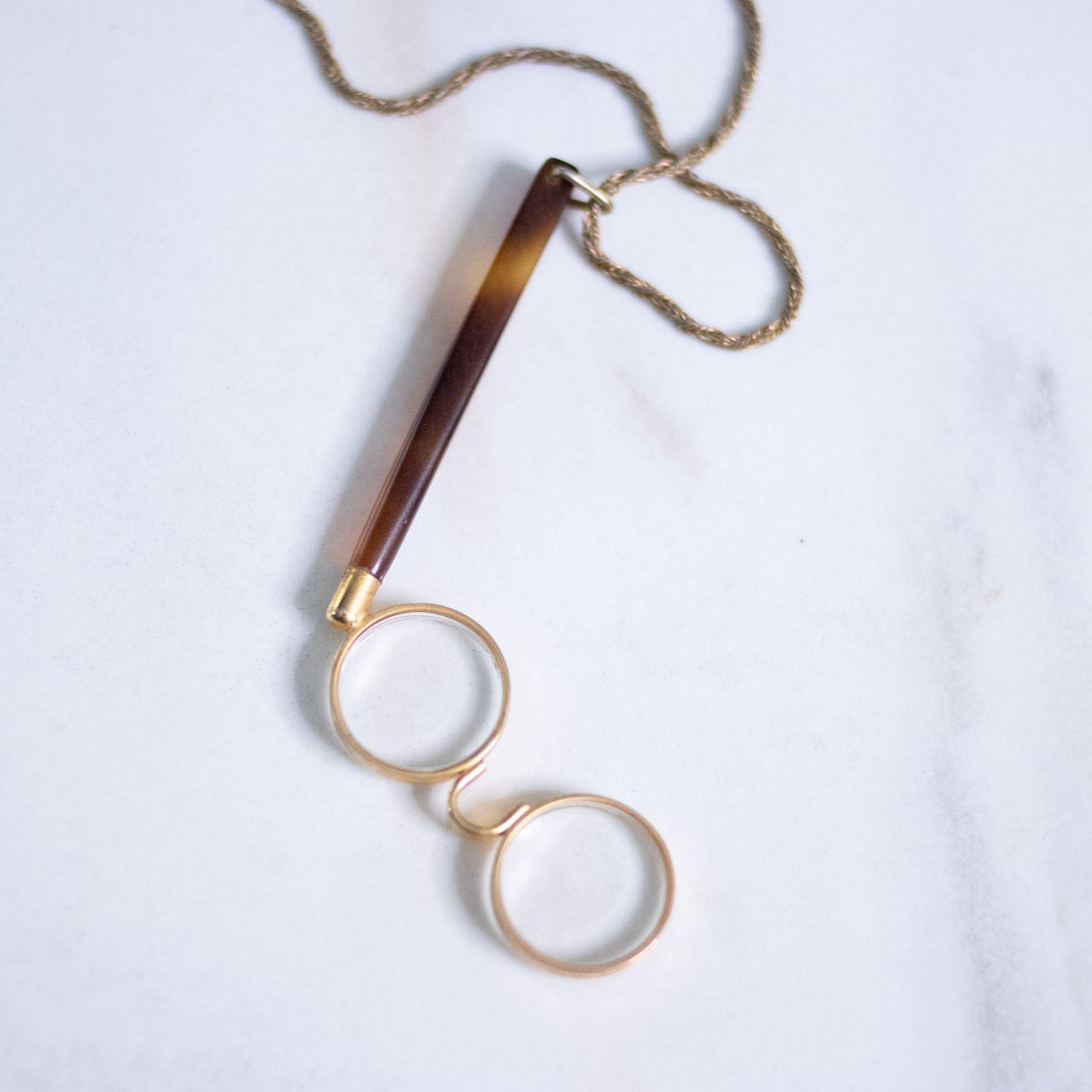 Vintage Eye Glass Pendant Necklace by Unsigned Beauty - Vintage Meet Modern Vintage Jewelry - Chicago, Illinois - #oldhollywoodglamour #vintagemeetmodern #designervintage #jewelrybox #antiquejewelry #vintagejewelry