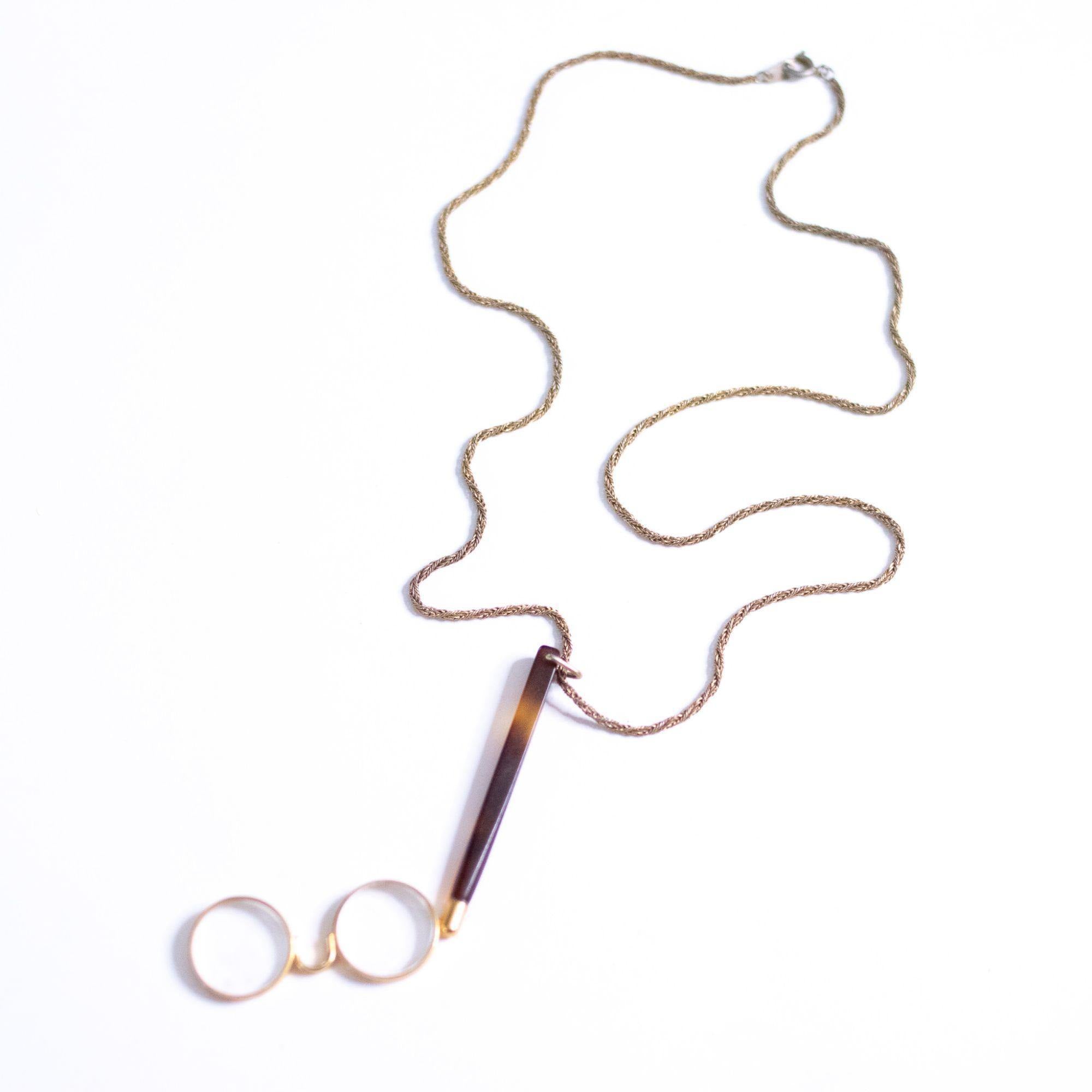 Vintage Eye Glass Pendant Necklace by Unsigned Beauty - Vintage Meet Modern Vintage Jewelry - Chicago, Illinois - #oldhollywoodglamour #vintagemeetmodern #designervintage #jewelrybox #antiquejewelry #vintagejewelry