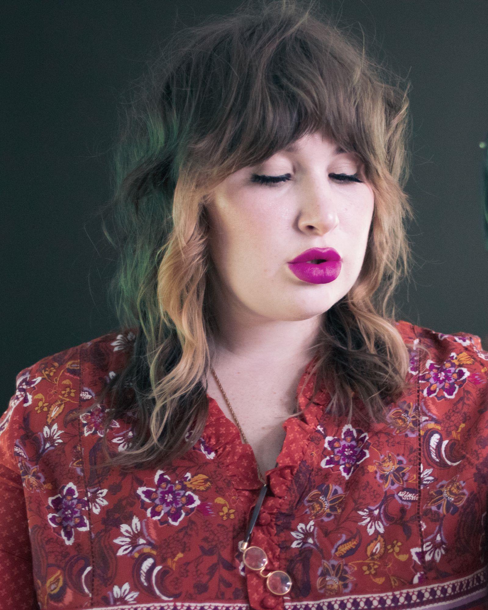 Vintage Eye Glass Pendant Necklace by Unsigned Beauty - Vintage Meet Modern Vintage Jewelry - Chicago, Illinois - #oldhollywoodglamour #vintagemeetmodern #designervintage #jewelrybox #antiquejewelry #vintagejewelry