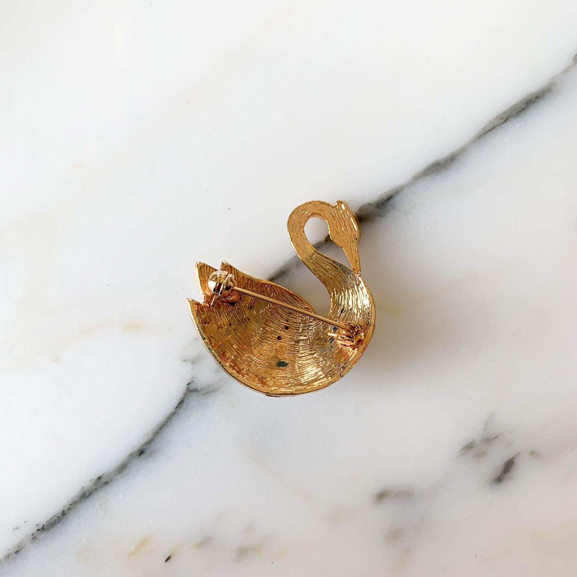 Graceful Like a Swan Brooch by Swarovski - Vintage Meet Modern Vintage Jewelry - Chicago, Illinois - #oldhollywoodglamour #vintagemeetmodern #designervintage #jewelrybox #antiquejewelry #vintagejewelry