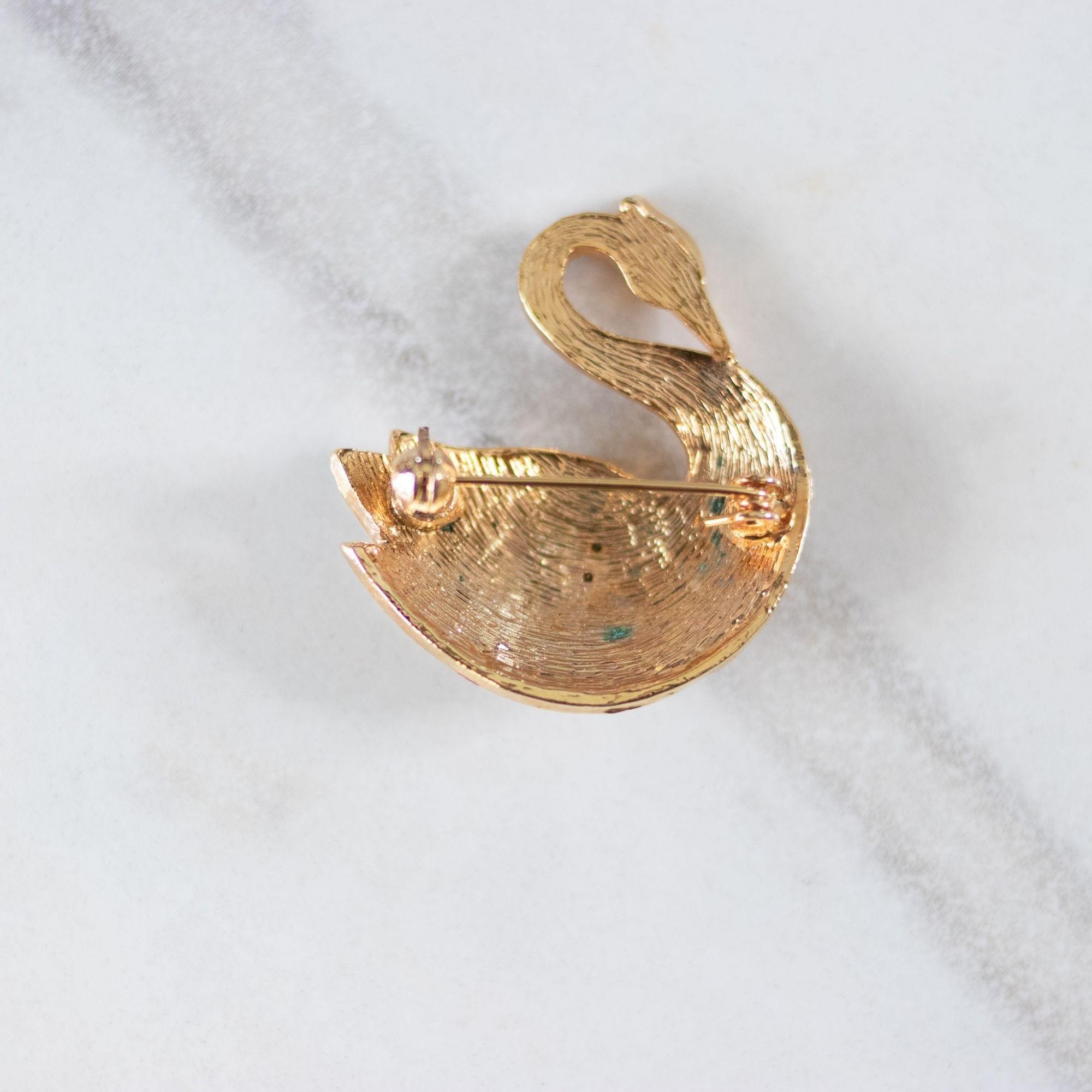 Graceful Like a Swan Brooch by Swarovski - Vintage Meet Modern Vintage Jewelry - Chicago, Illinois - #oldhollywoodglamour #vintagemeetmodern #designervintage #jewelrybox #antiquejewelry #vintagejewelry