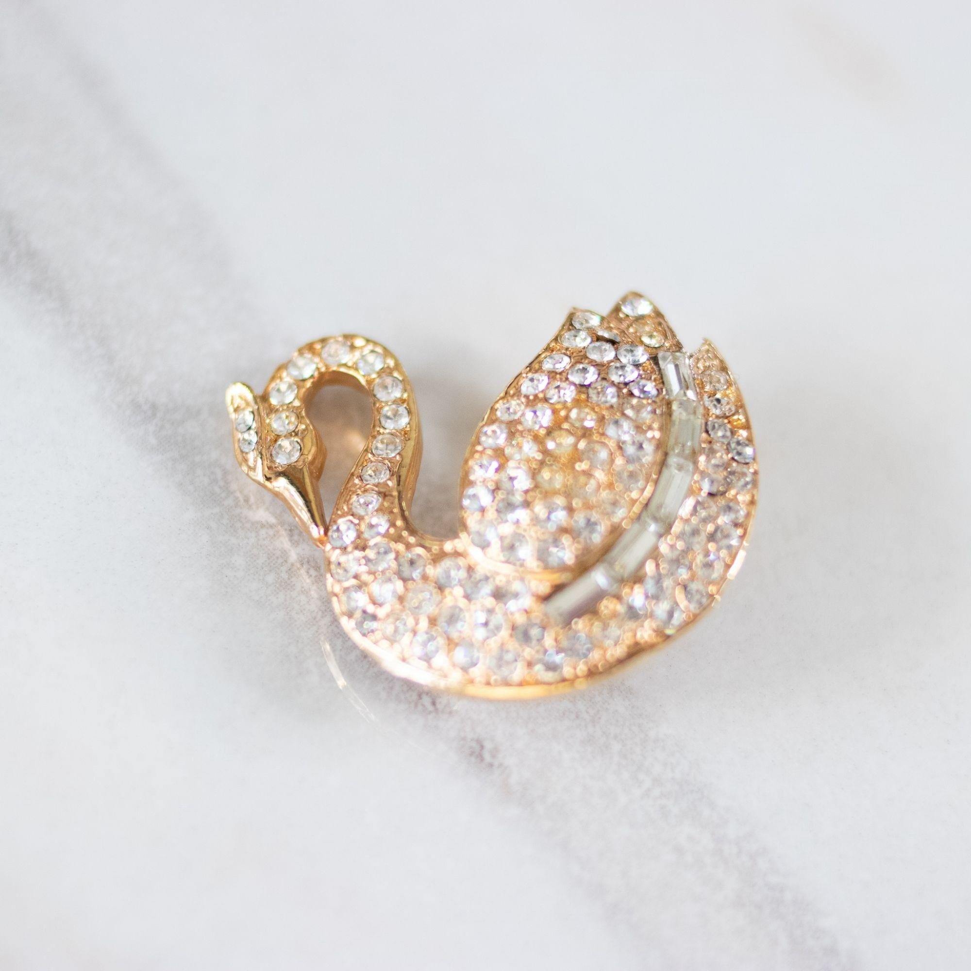 Graceful Like a Swan Brooch by Swarovski - Vintage Meet Modern Vintage Jewelry - Chicago, Illinois - #oldhollywoodglamour #vintagemeetmodern #designervintage #jewelrybox #antiquejewelry #vintagejewelry