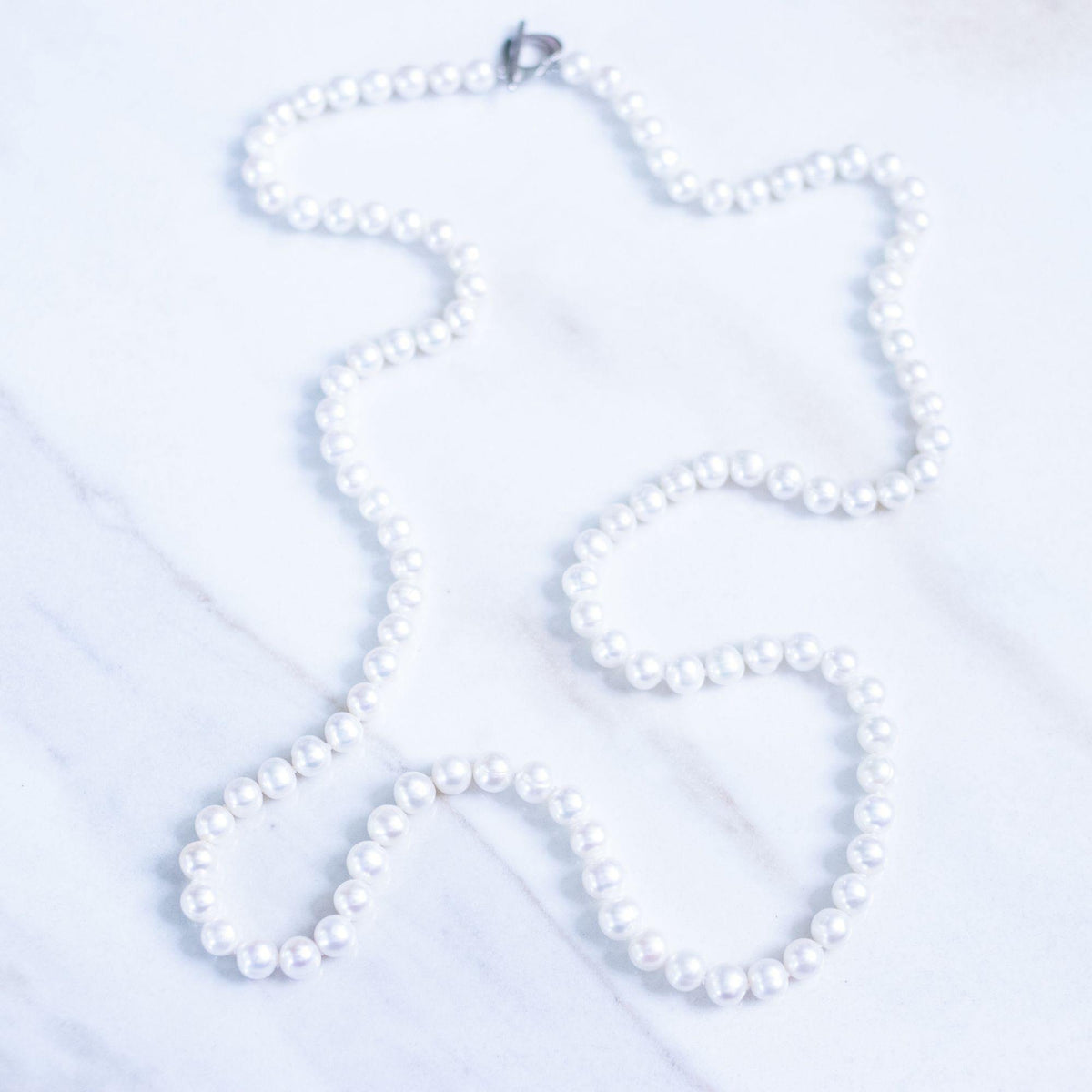 Vintage White Cultured Freshwater Pearl Necklace
