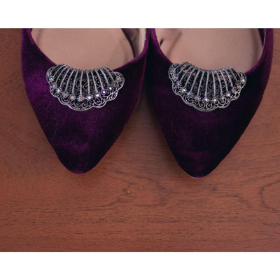 Vintage Fan Shape with Aurora Borealis Silver Shoe Clips by Unsigned Beauty - Vintage Meet Modern Vintage Jewelry - Chicago, Illinois - #oldhollywoodglamour #vintagemeetmodern #designervintage #jewelrybox #antiquejewelry #vintagejewelry