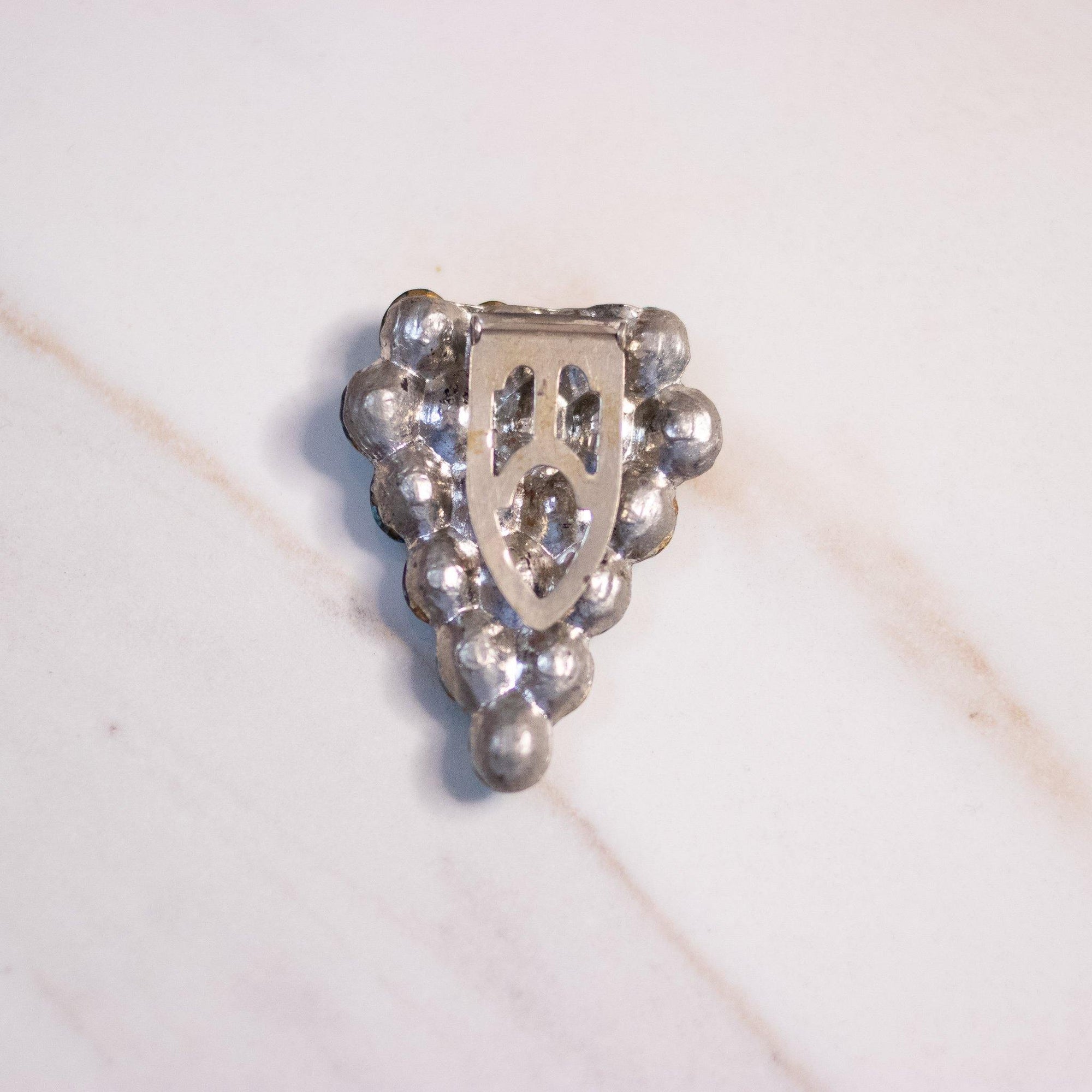 Vintage Art Deco Light Blue Rhinestone Dress Clip by Unsigned Beauty - Vintage Meet Modern Vintage Jewelry - Chicago, Illinois - #oldhollywoodglamour #vintagemeetmodern #designervintage #jewelrybox #antiquejewelry #vintagejewelry