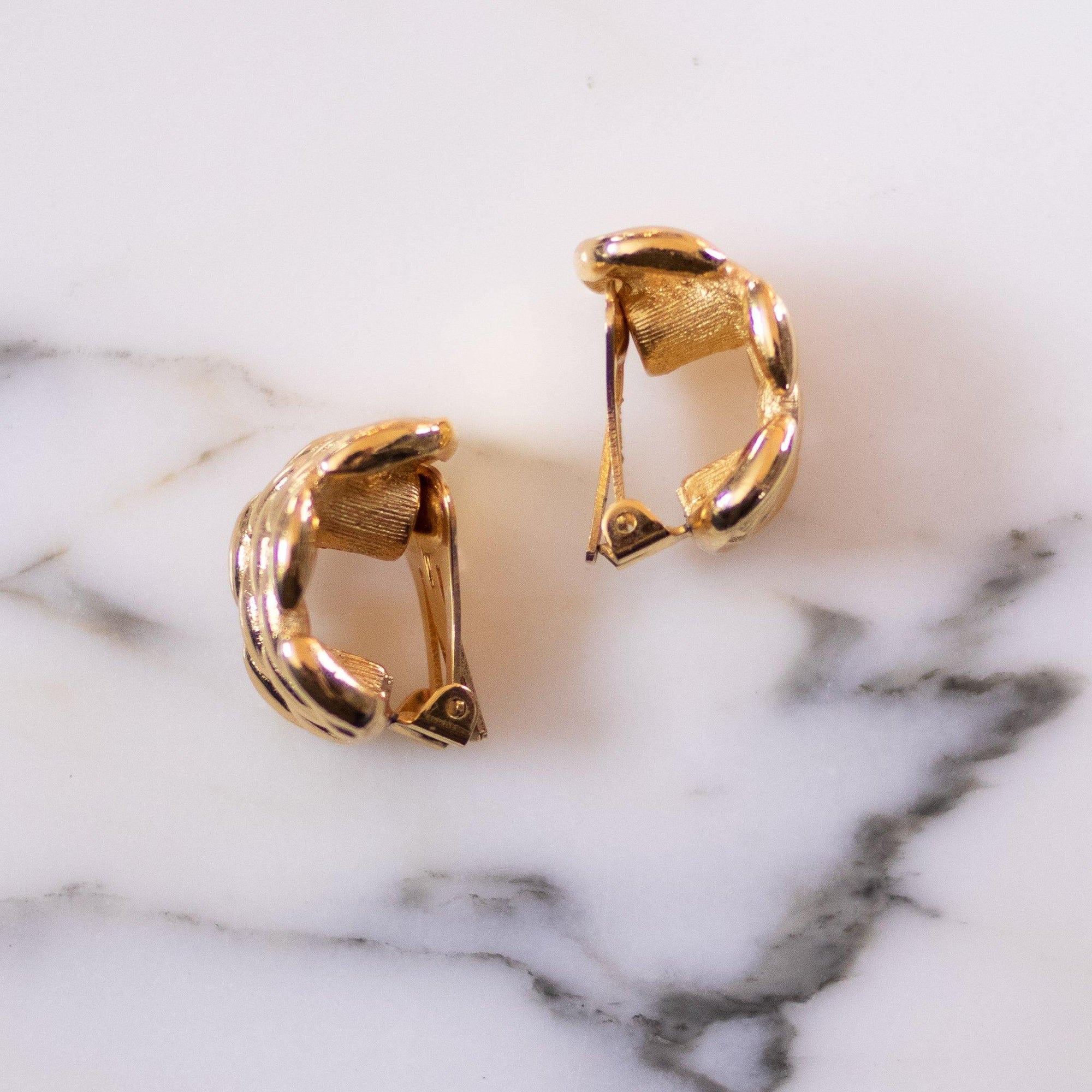 Vintage Christian Dior Gold Chain Link Statement Earrings by Christian Dior - Vintage Meet Modern Vintage Jewelry - Chicago, Illinois - #oldhollywoodglamour #vintagemeetmodern #designervintage #jewelrybox #antiquejewelry #vintagejewelry