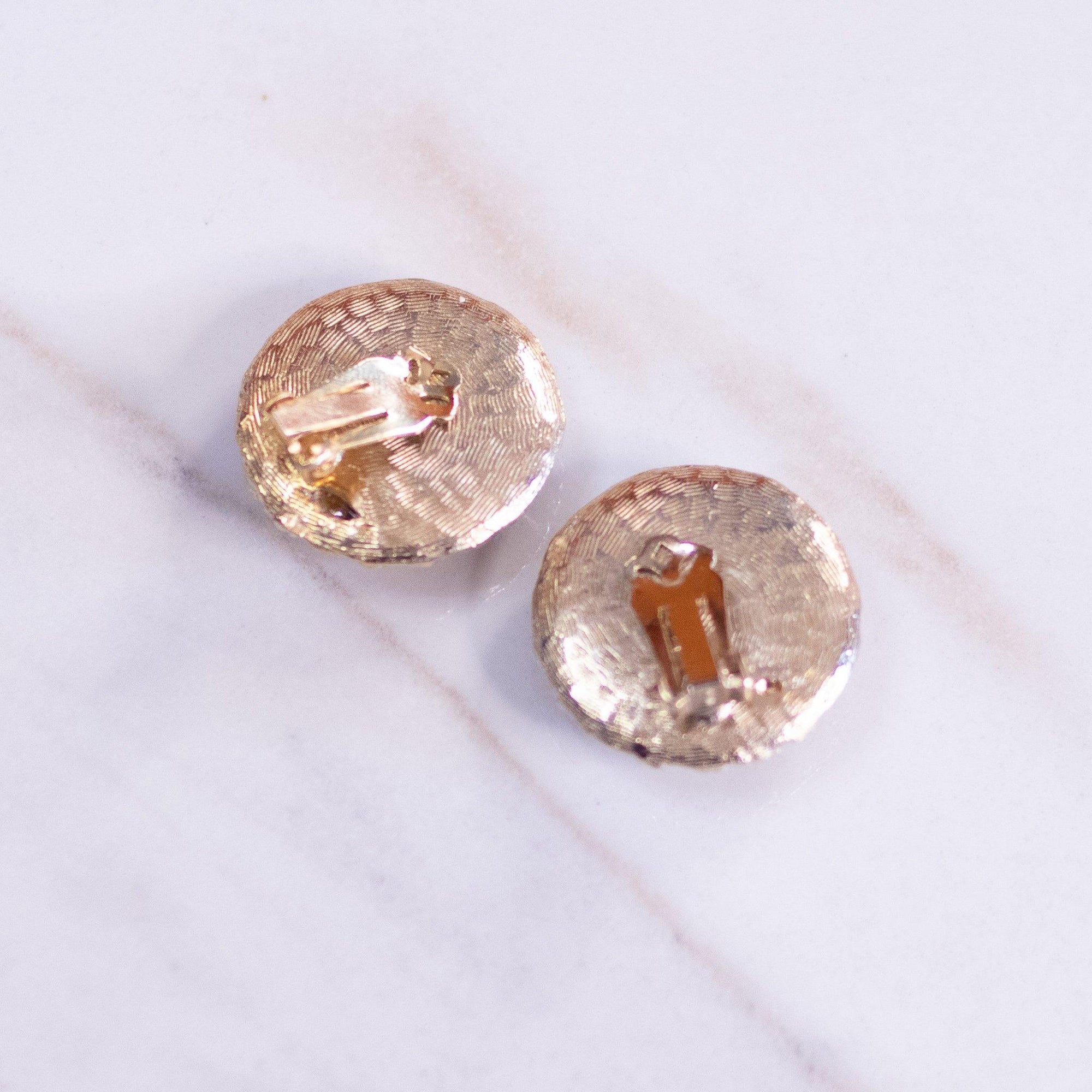 Vintage Butterscotch and Gold Cable Earrings by Unsigned Beauty - Vintage Meet Modern Vintage Jewelry - Chicago, Illinois - #oldhollywoodglamour #vintagemeetmodern #designervintage #jewelrybox #antiquejewelry #vintagejewelry