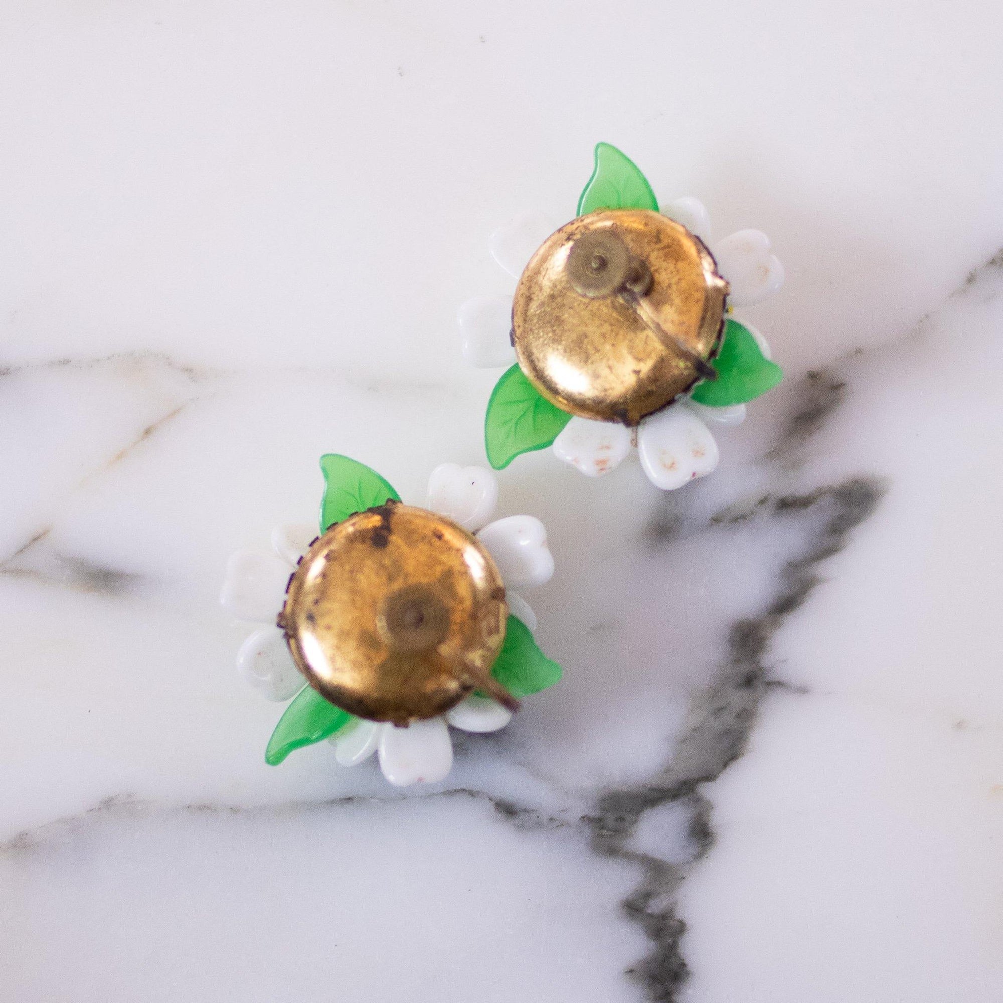 Vintage White and Yellow Daisy Milk Glass Statement Earrings by Unsigned Beauties - Vintage Meet Modern Vintage Jewelry - Chicago, Illinois - #oldhollywoodglamour #vintagemeetmodern #designervintage #jewelrybox #antiquejewelry #vintagejewelry