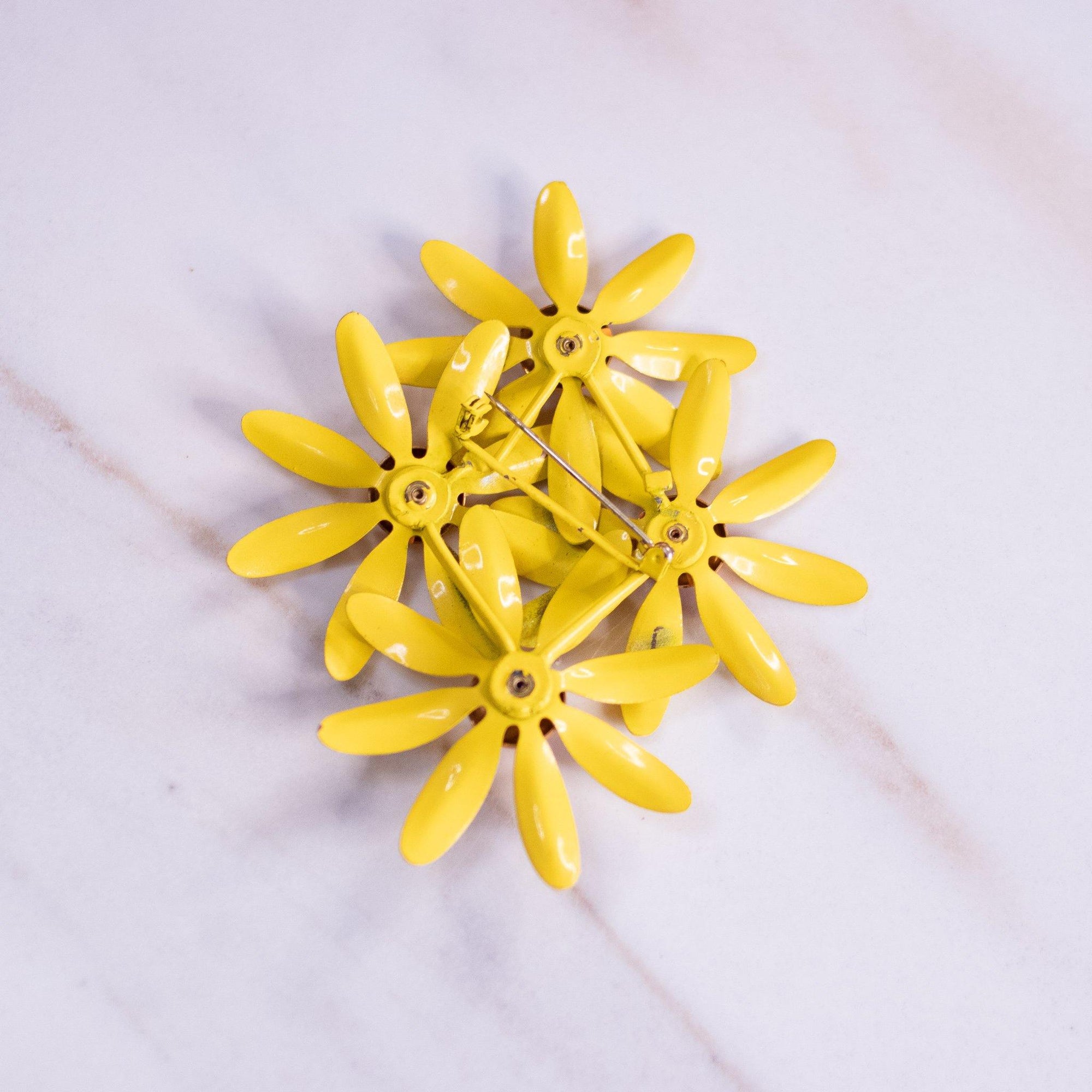 Vintage Yellow Flowers Painted Enamel Brooch by Unsigned Beauty - Vintage Meet Modern Vintage Jewelry - Chicago, Illinois - #oldhollywoodglamour #vintagemeetmodern #designervintage #jewelrybox #antiquejewelry #vintagejewelry