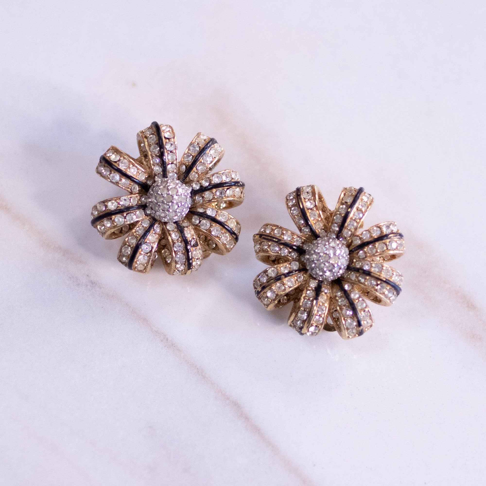 Vintage Ciner Rhinestone Bow Earrings by Ciner - Vintage Meet Modern Vintage Jewelry - Chicago, Illinois - #oldhollywoodglamour #vintagemeetmodern #designervintage #jewelrybox #antiquejewelry #vintagejewelry