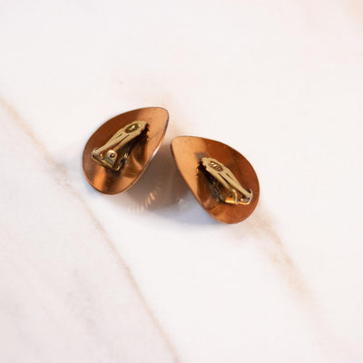 Vintage Copper Spiral Clip On Earrings by Unsigned Beauty - Vintage Meet Modern Vintage Jewelry - Chicago, Illinois - #oldhollywoodglamour #vintagemeetmodern #designervintage #jewelrybox #antiquejewelry #vintagejewelry