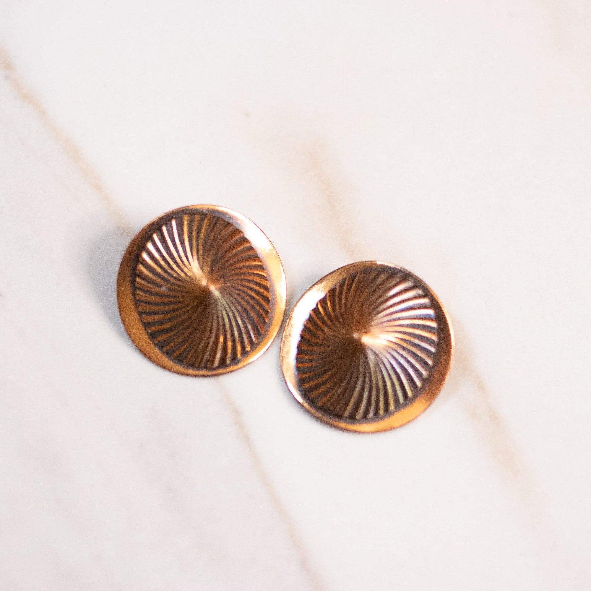 Vintage Copper Spiral Clip On Earrings by Unsigned Beauty - Vintage Meet Modern Vintage Jewelry - Chicago, Illinois - #oldhollywoodglamour #vintagemeetmodern #designervintage #jewelrybox #antiquejewelry #vintagejewelry