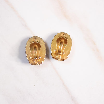 Vintage Gold Stone Earrings by Unsigned Beauty - Vintage Meet Modern Vintage Jewelry - Chicago, Illinois - #oldhollywoodglamour #vintagemeetmodern #designervintage #jewelrybox #antiquejewelry #vintagejewelry