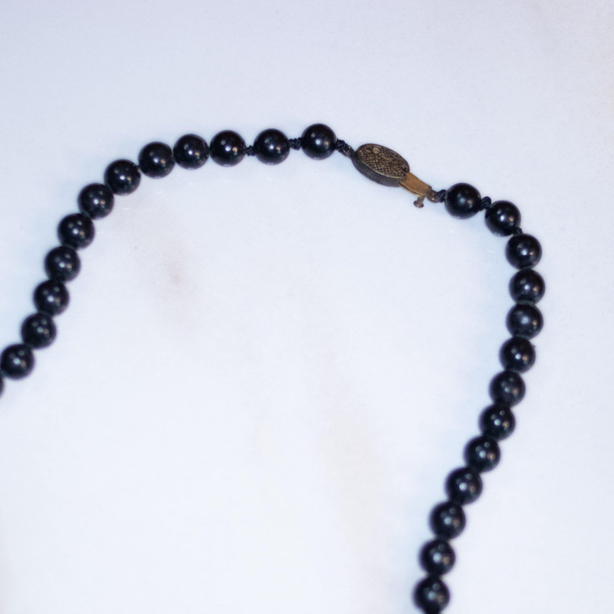 Vintage Jet and Carved Bead Chinese Export Necklace by Sterling Silver - Vintage Meet Modern Vintage Jewelry - Chicago, Illinois - #oldhollywoodglamour #vintagemeetmodern #designervintage #jewelrybox #antiquejewelry #vintagejewelry