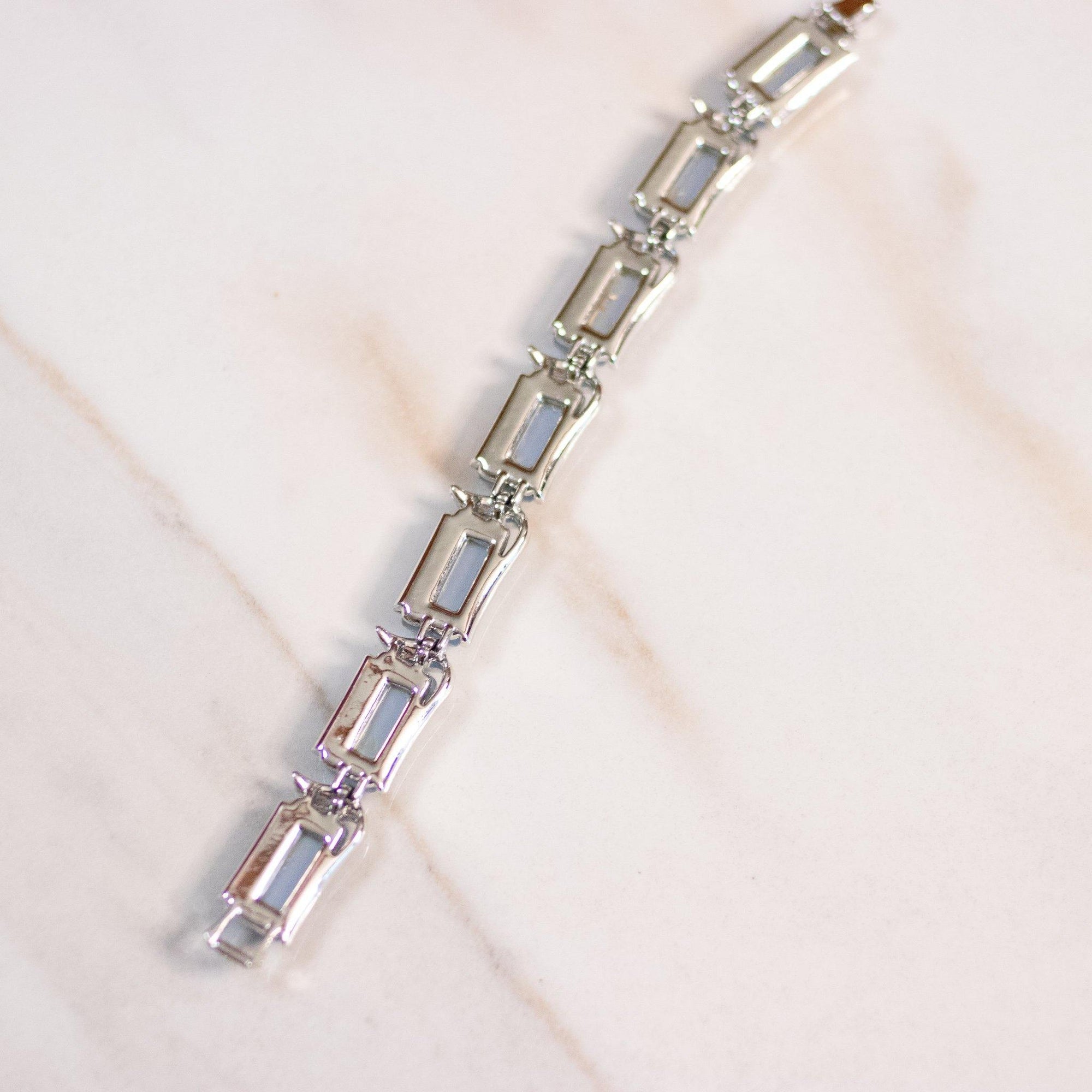 Vintage Light Blue Thermoset Bracelet by Unsigned Beauty - Vintage Meet Modern Vintage Jewelry - Chicago, Illinois - #oldhollywoodglamour #vintagemeetmodern #designervintage #jewelrybox #antiquejewelry #vintagejewelry