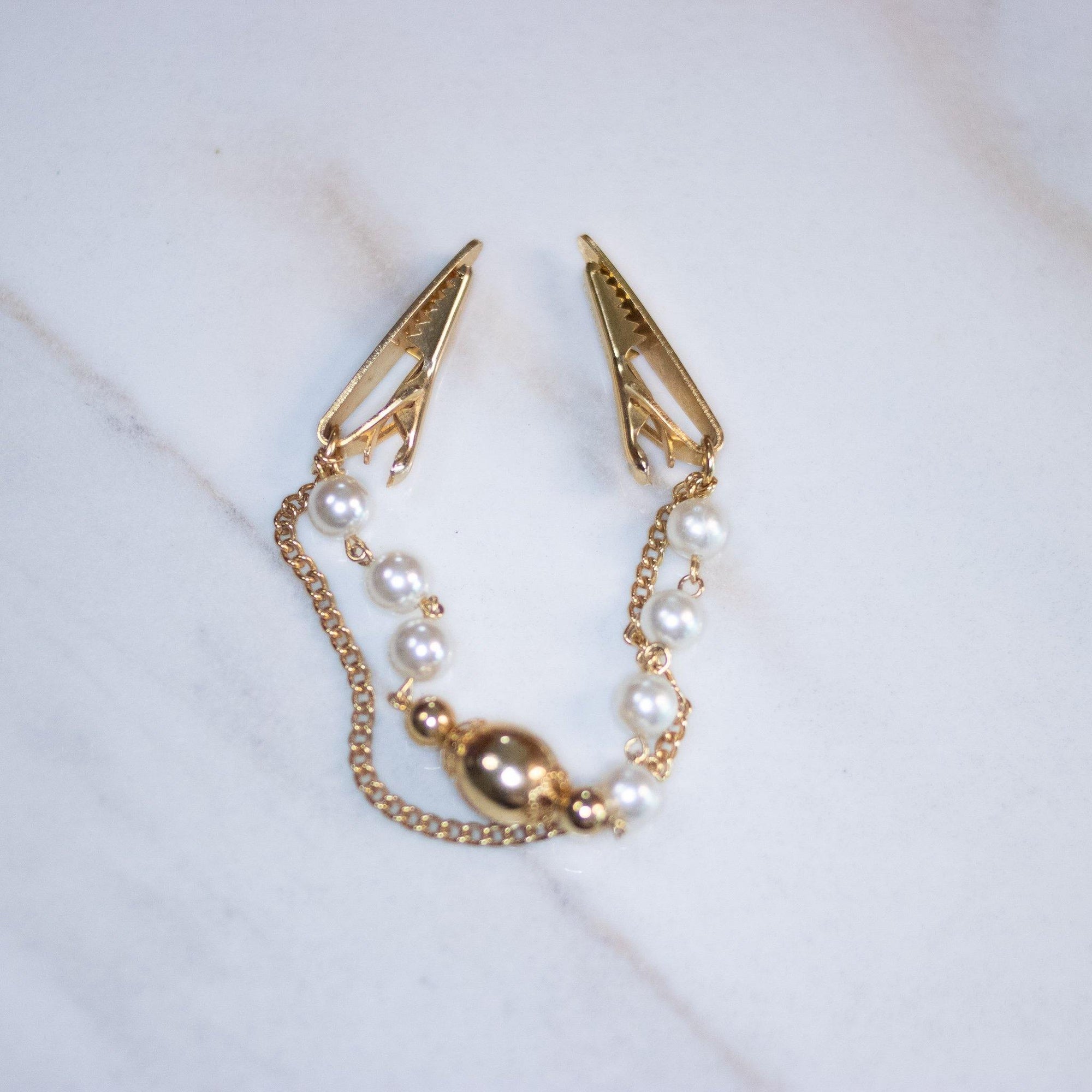 Vintage Pearl and Gold Bead Sweater Guard by Patent Pending - Vintage Meet Modern Vintage Jewelry - Chicago, Illinois - #oldhollywoodglamour #vintagemeetmodern #designervintage #jewelrybox #antiquejewelry #vintagejewelry