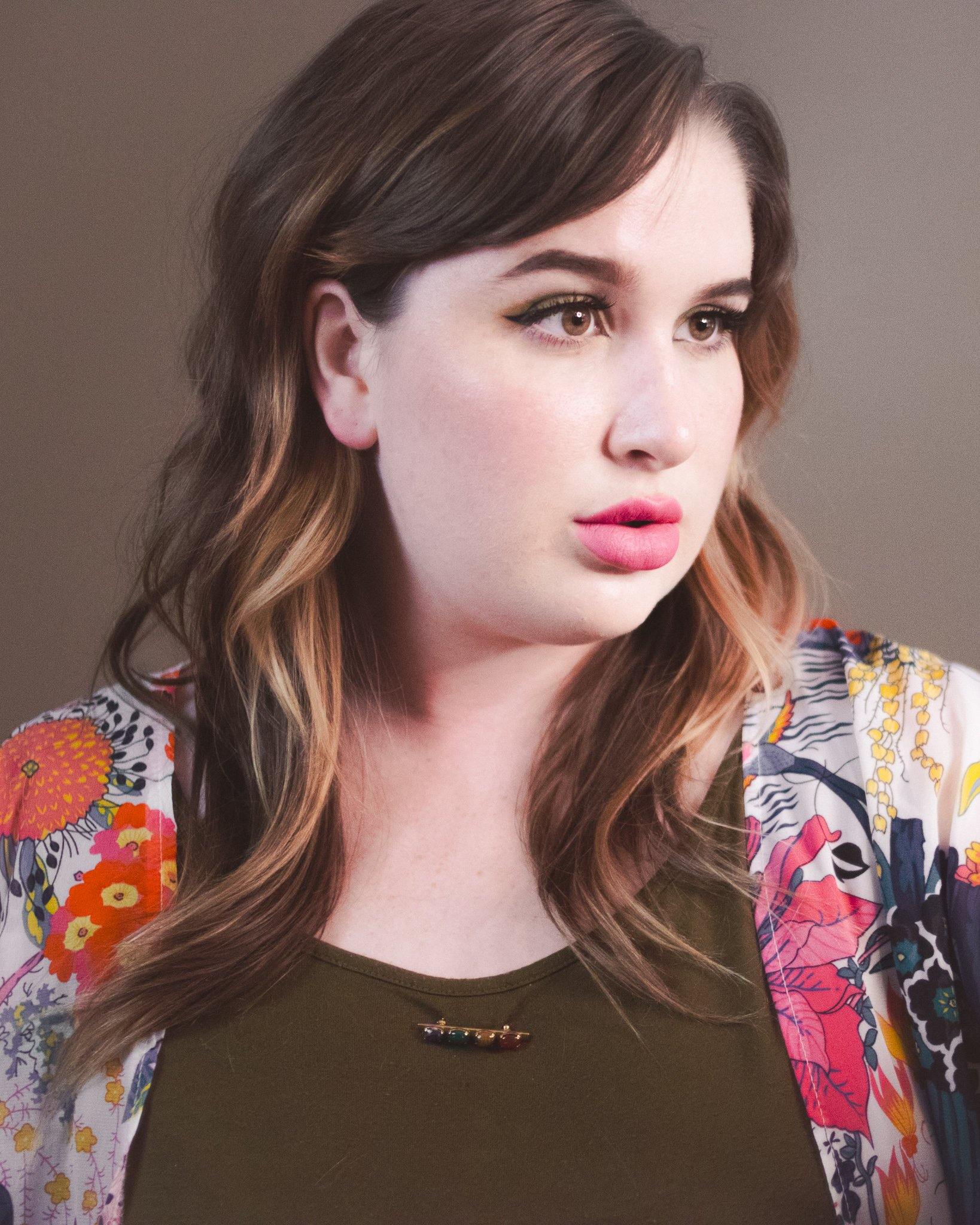 Vintage Petite Scarab Bar Pin with Semi Precious Gemstones Carnelian, Jade, Tigers Eye, Quartz by 1/20 12kt Gold Filled - Vintage Meet Modern Vintage Jewelry - Chicago, Illinois - #oldhollywoodglamour #vintagemeetmodern #designervintage #jewelrybox #antiquejewelry #vintagejewelry