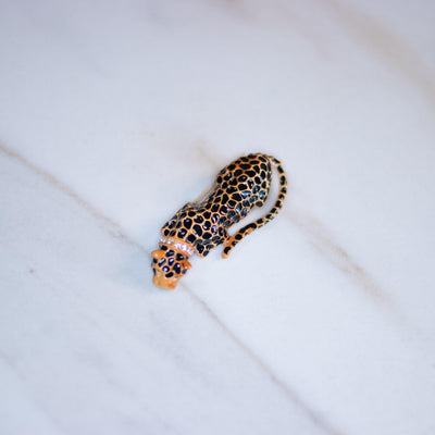 Vintage Spotted Leopard Brooch by Unsigned Beauty - Vintage Meet Modern Vintage Jewelry - Chicago, Illinois - #oldhollywoodglamour #vintagemeetmodern #designervintage #jewelrybox #antiquejewelry #vintagejewelry