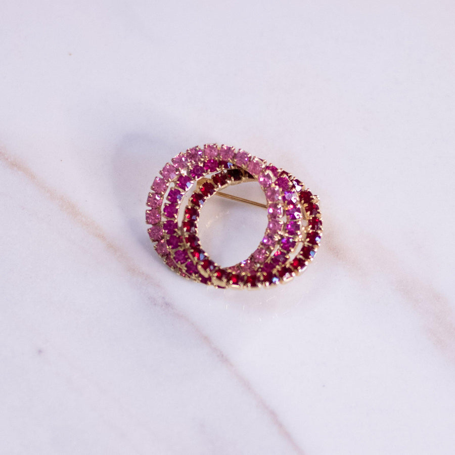 Vintage Pink and Red Rhinestone Circle Linked Brooch by Unsigned Beauty - Vintage Meet Modern Vintage Jewelry - Chicago, Illinois - #oldhollywoodglamour #vintagemeetmodern #designervintage #jewelrybox #antiquejewelry #vintagejewelry