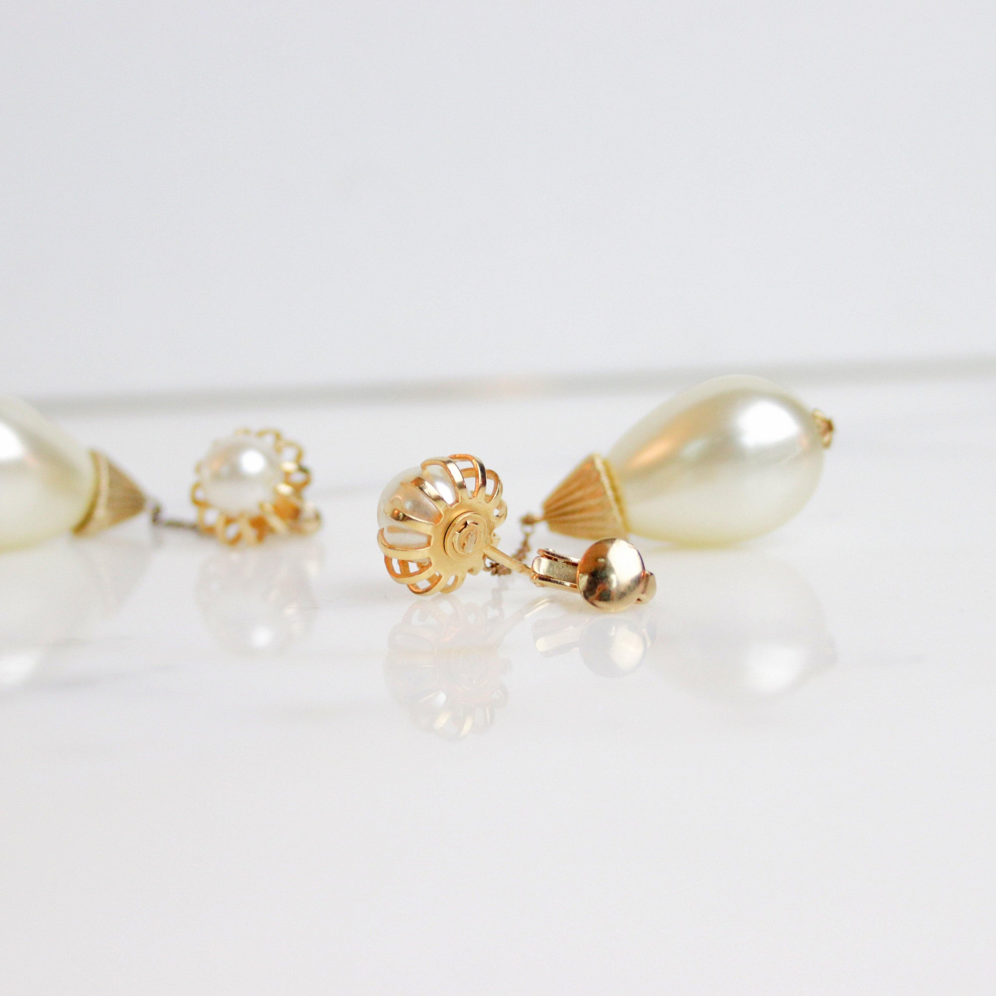 Vintage 1960s Pearl Drop Statement Earrings by Unsigned Beauty - Vintage Meet Modern Vintage Jewelry - Chicago, Illinois - #oldhollywoodglamour #vintagemeetmodern #designervintage #jewelrybox #antiquejewelry #vintagejewelry