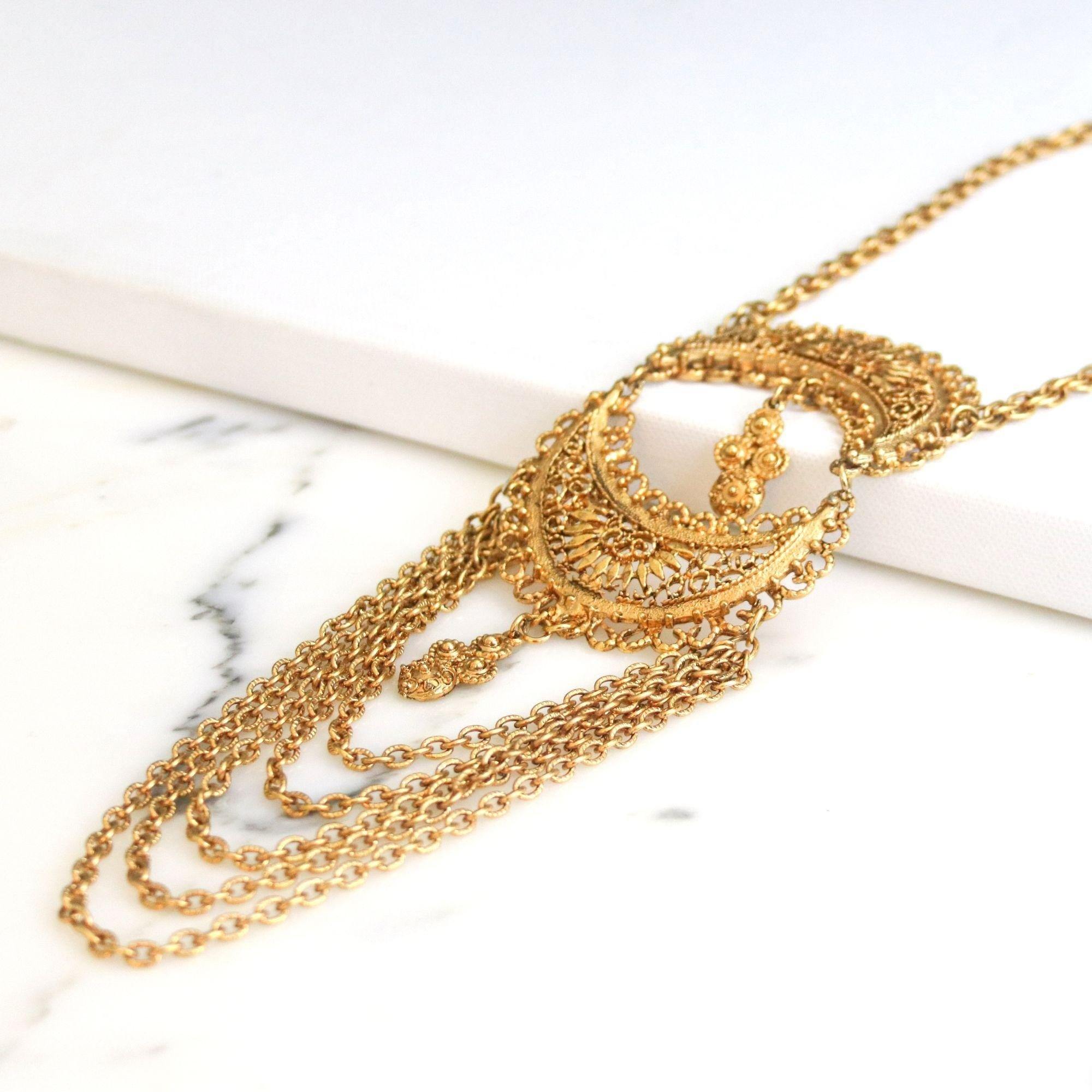 Vintage Etruscan Style Waterfall Statement Necklace by Unsigned Beauty - Vintage Meet Modern Vintage Jewelry - Chicago, Illinois - #oldhollywoodglamour #vintagemeetmodern #designervintage #jewelrybox #antiquejewelry #vintagejewelry