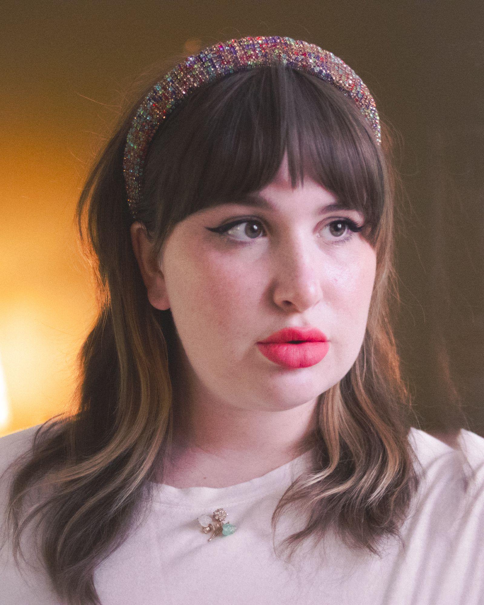 Vintage Petite Gold Leaf Brooch with Pressed Glass Leaves by Unsigned Beauty - Vintage Meet Modern Vintage Jewelry - Chicago, Illinois - #oldhollywoodglamour #vintagemeetmodern #designervintage #jewelrybox #antiquejewelry #vintagejewelry