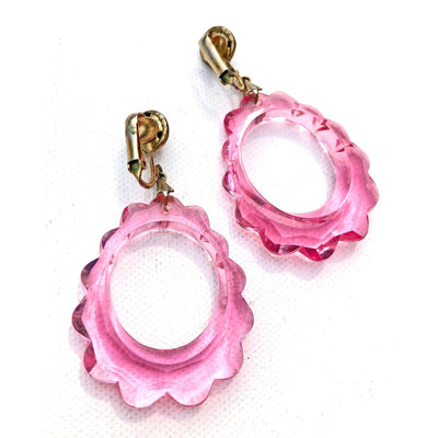 Vintage Pink Lucite Doorknocker Earrings by Unsigned Beauty - Vintage Meet Modern Vintage Jewelry - Chicago, Illinois - #oldhollywoodglamour #vintagemeetmodern #designervintage #jewelrybox #antiquejewelry #vintagejewelry