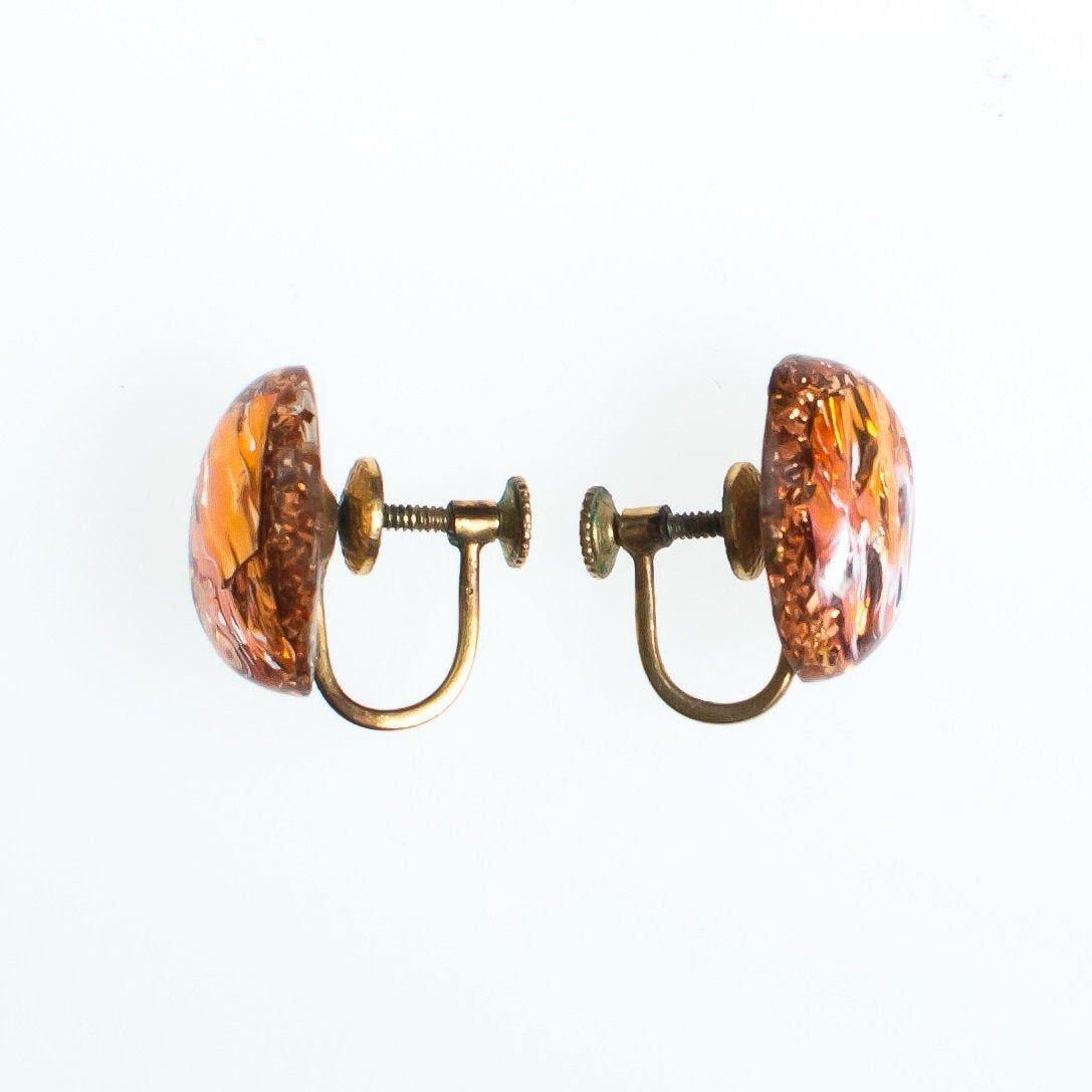 Vintage Blush Pink Crackle Lucite Oval Screwback Stud Earrings by Vintage Meet Modern - Vintage Meet Modern Vintage Jewelry - Chicago, Illinois - #oldhollywoodglamour #vintagemeetmodern #designervintage #jewelrybox #antiquejewelry #vintagejewelry