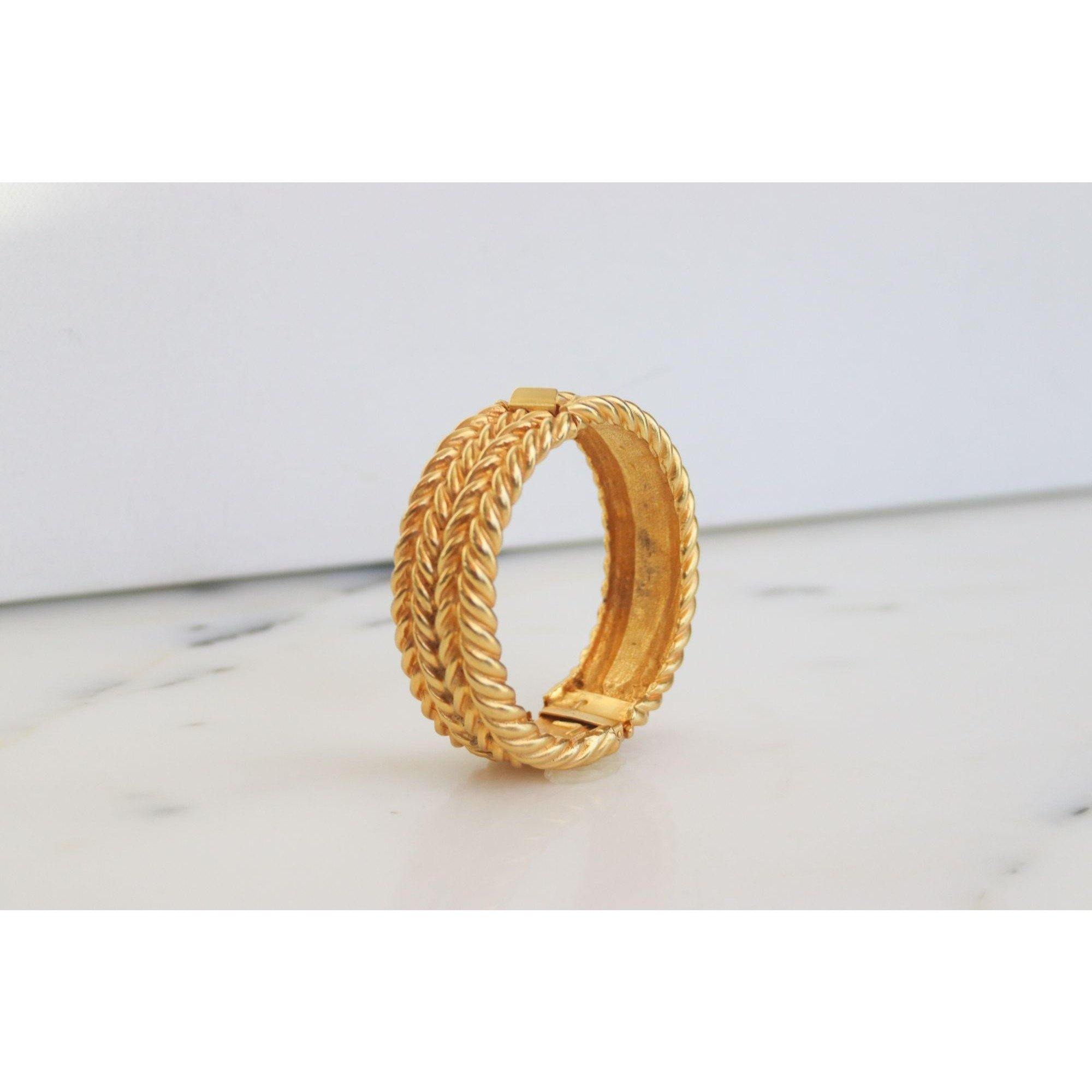 Vintage Wide Gold Braided Hinged Bangle by Dubin NR - Vintage Meet Modern Vintage Jewelry - Chicago, Illinois - #oldhollywoodglamour #vintagemeetmodern #designervintage #jewelrybox #antiquejewelry #vintagejewelry