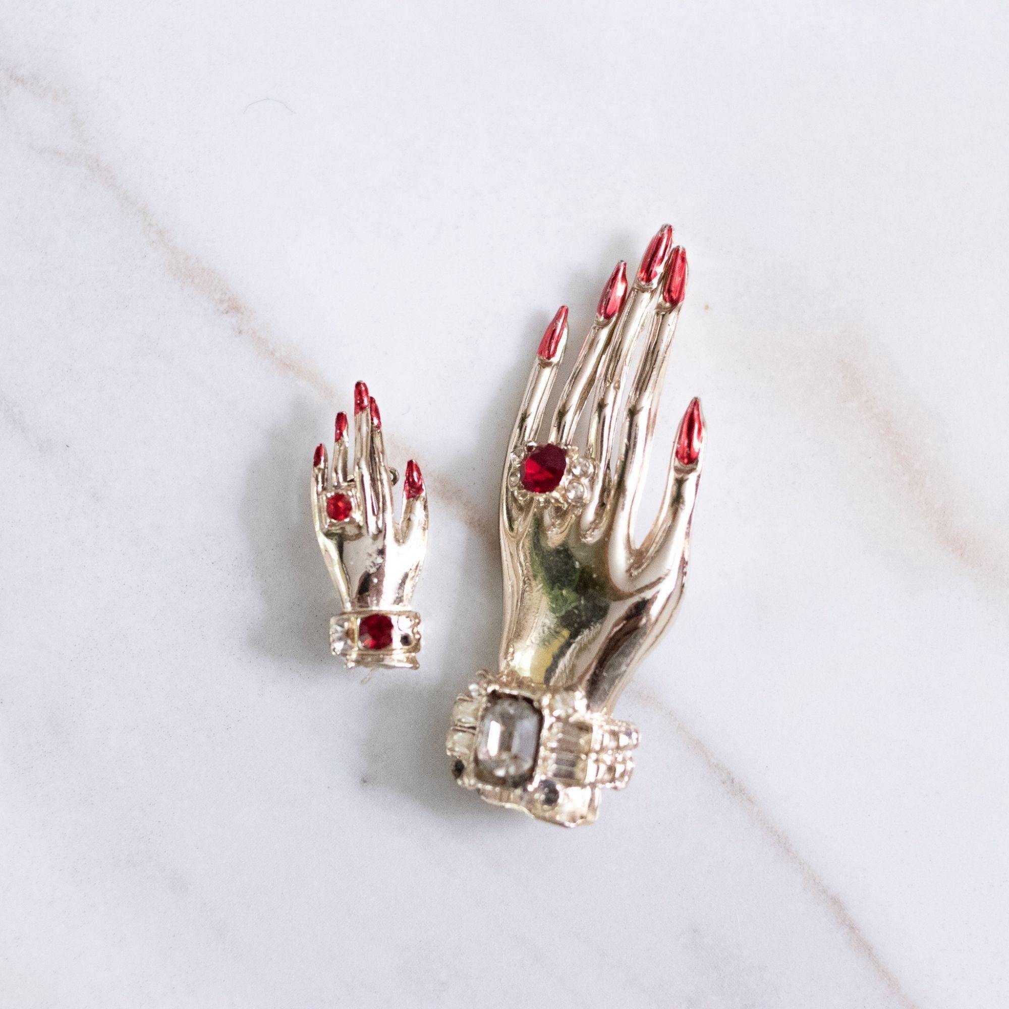 Vintage Hands of Friendship Scatter Pin Brooch Set by Unsigned Coro - Vintage Meet Modern Vintage Jewelry - Chicago, Illinois - #oldhollywoodglamour #vintagemeetmodern #designervintage #jewelrybox #antiquejewelry #vintagejewelry