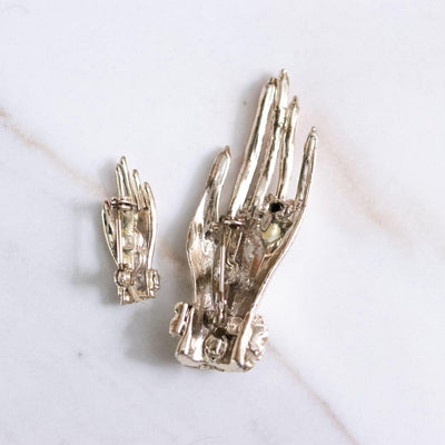 Vintage Hands of Friendship Scatter Pin Brooch Set by Unsigned Coro - Vintage Meet Modern Vintage Jewelry - Chicago, Illinois - #oldhollywoodglamour #vintagemeetmodern #designervintage #jewelrybox #antiquejewelry #vintagejewelry