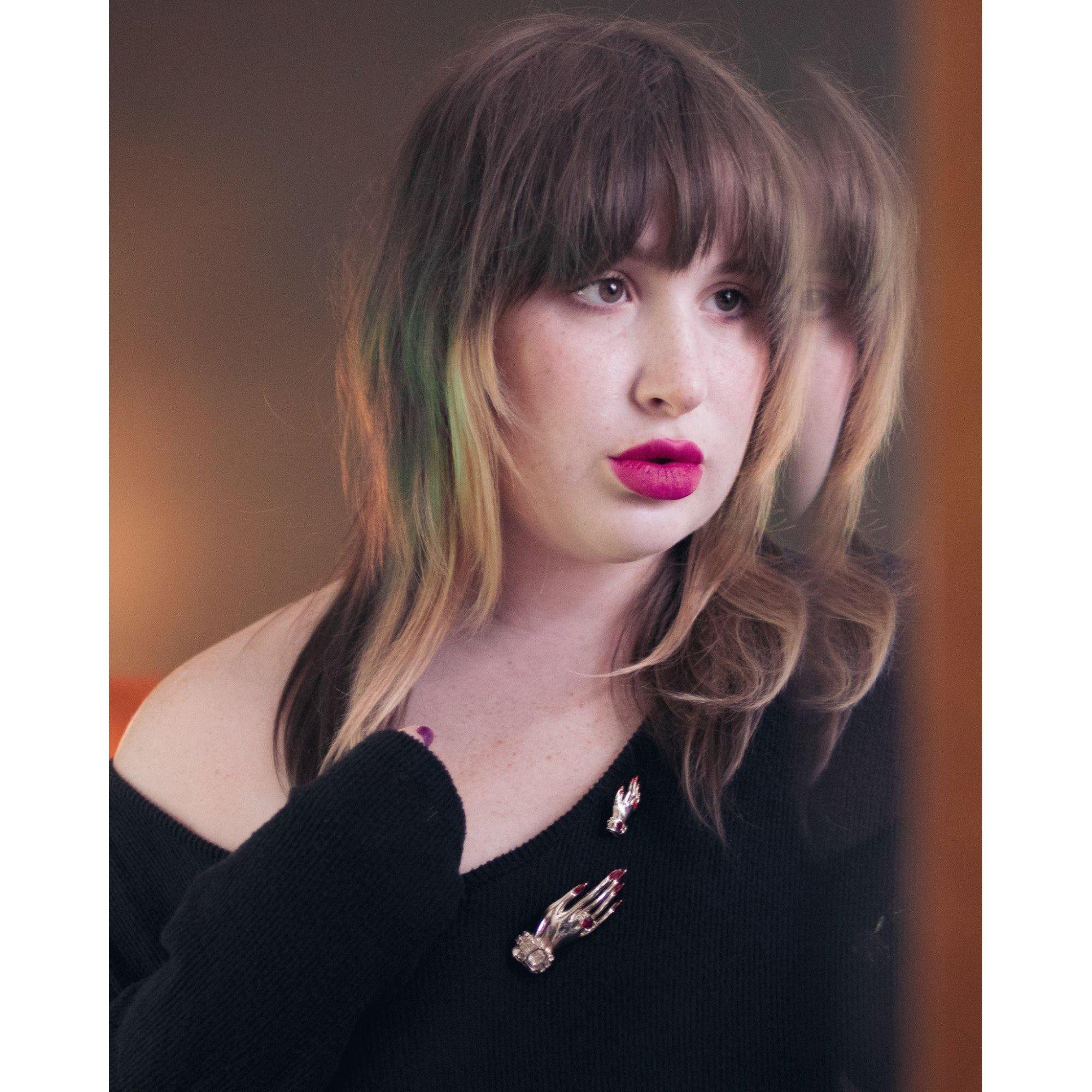 Vintage Hands of Friendship Scatter Pin Brooch Set by Unsigned Coro - Vintage Meet Modern Vintage Jewelry - Chicago, Illinois - #oldhollywoodglamour #vintagemeetmodern #designervintage #jewelrybox #antiquejewelry #vintagejewelry