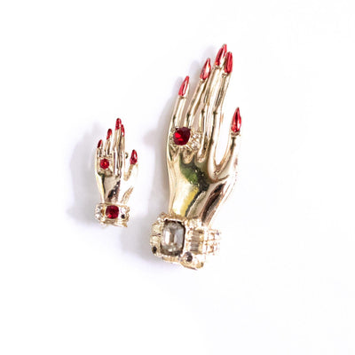 Vintage Hands of Friendship Scatter Pin Brooch Set by Unsigned Coro - Vintage Meet Modern Vintage Jewelry - Chicago, Illinois - #oldhollywoodglamour #vintagemeetmodern #designervintage #jewelrybox #antiquejewelry #vintagejewelry