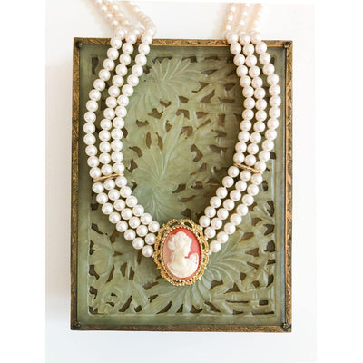 Pearl and Cameo Necklace by Unsigned Beauty - Vintage Meet Modern Vintage Jewelry - Chicago, Illinois - #oldhollywoodglamour #vintagemeetmodern #designervintage #jewelrybox #antiquejewelry #vintagejewelry