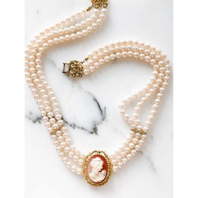 Pearl and Cameo Necklace by Unsigned Beauty - Vintage Meet Modern Vintage Jewelry - Chicago, Illinois - #oldhollywoodglamour #vintagemeetmodern #designervintage #jewelrybox #antiquejewelry #vintagejewelry