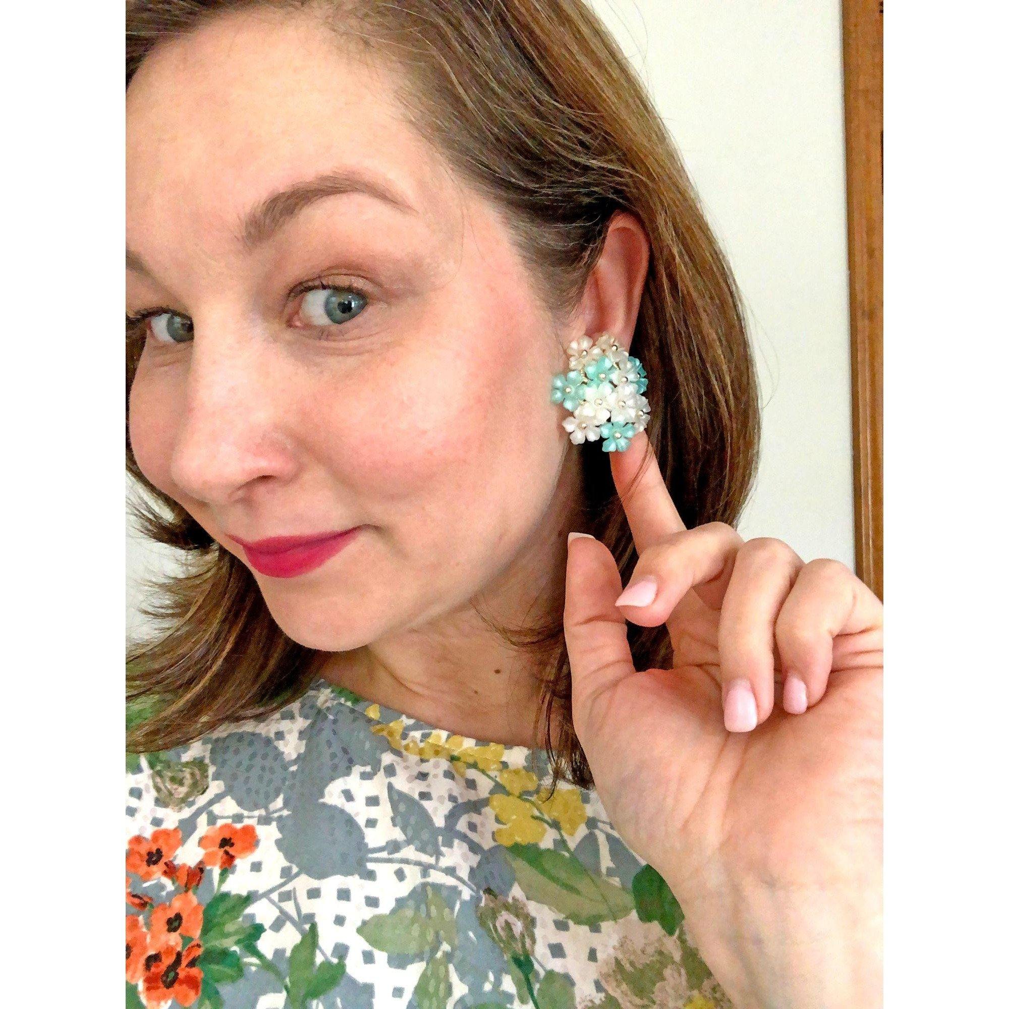 Vintage Aqua, White Lucite Daisy Statement Earrings by Unsigned Beauty - Vintage Meet Modern Vintage Jewelry - Chicago, Illinois - #oldhollywoodglamour #vintagemeetmodern #designervintage #jewelrybox #antiquejewelry #vintagejewelry