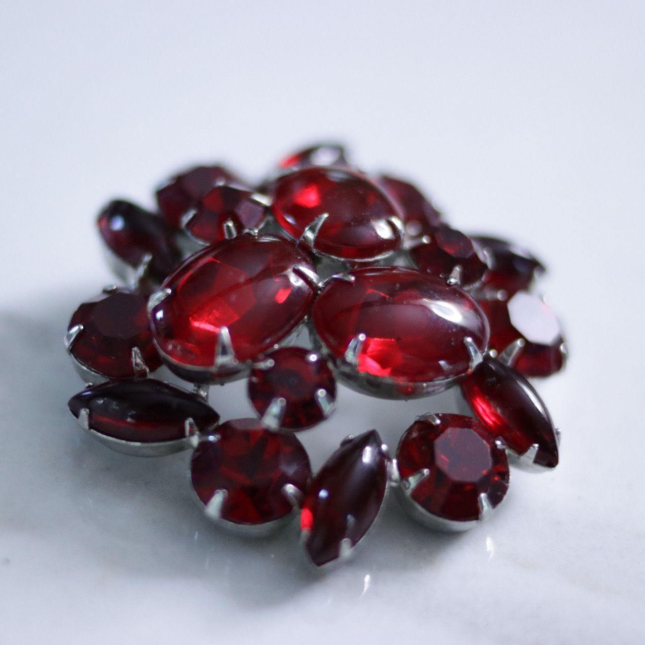 Vintage Weiss Red Rhinestone Brooch by Weiss - Vintage Meet Modern Vintage Jewelry - Chicago, Illinois - #oldhollywoodglamour #vintagemeetmodern #designervintage #jewelrybox #antiquejewelry #vintagejewelry