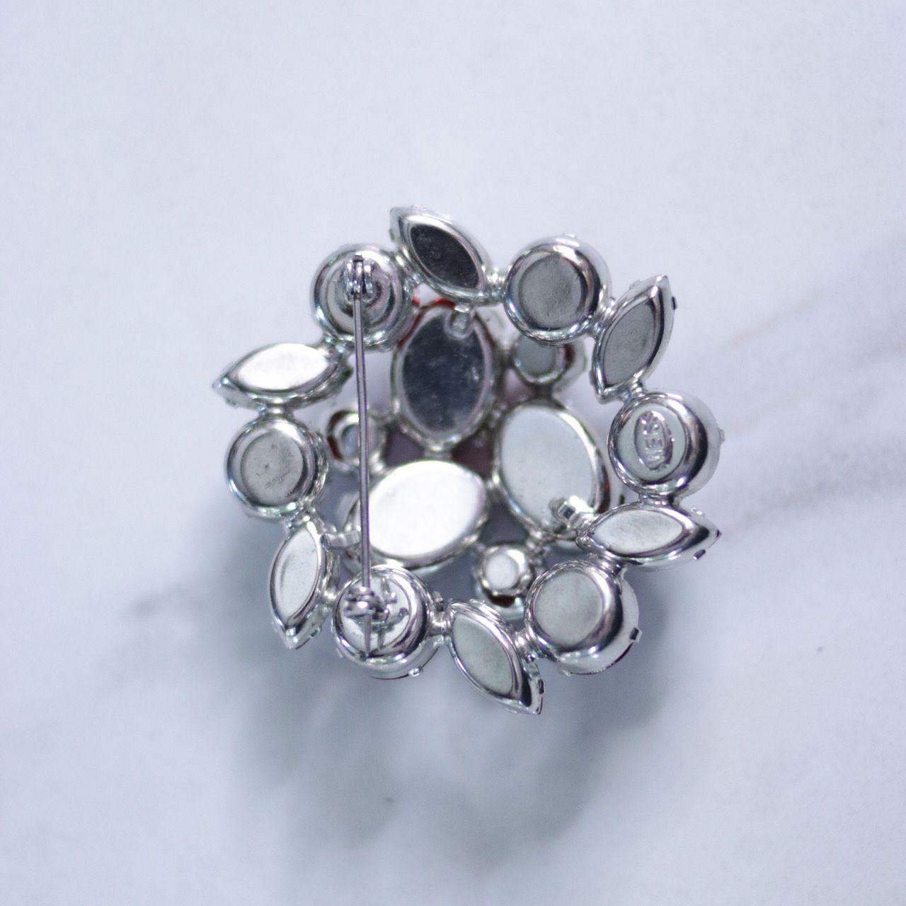 Vintage Weiss Red Rhinestone Brooch by Weiss - Vintage Meet Modern Vintage Jewelry - Chicago, Illinois - #oldhollywoodglamour #vintagemeetmodern #designervintage #jewelrybox #antiquejewelry #vintagejewelry