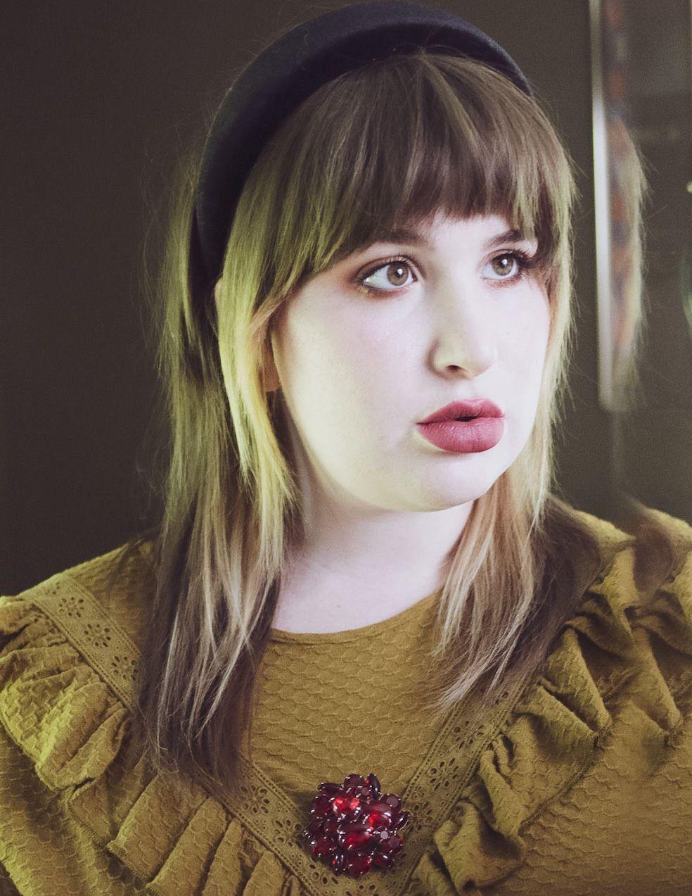 Vintage Weiss Red Rhinestone Brooch by Weiss - Vintage Meet Modern Vintage Jewelry - Chicago, Illinois - #oldhollywoodglamour #vintagemeetmodern #designervintage #jewelrybox #antiquejewelry #vintagejewelry