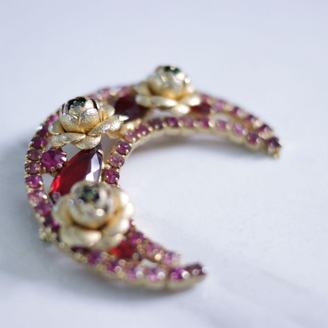 Vintage Red Rhinestone and Roses Crescent Brooch by Unsigned Beauty - Vintage Meet Modern Vintage Jewelry - Chicago, Illinois - #oldhollywoodglamour #vintagemeetmodern #designervintage #jewelrybox #antiquejewelry #vintagejewelry