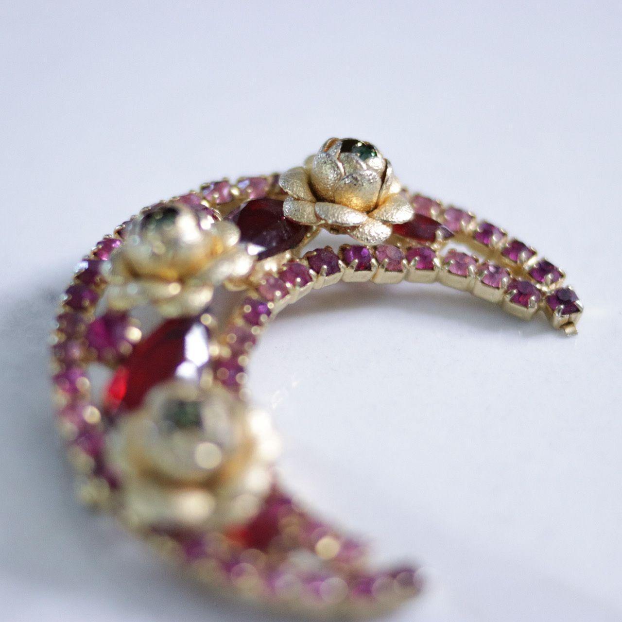 Vintage Red Rhinestone and Roses Crescent Brooch by Unsigned Beauty - Vintage Meet Modern Vintage Jewelry - Chicago, Illinois - #oldhollywoodglamour #vintagemeetmodern #designervintage #jewelrybox #antiquejewelry #vintagejewelry