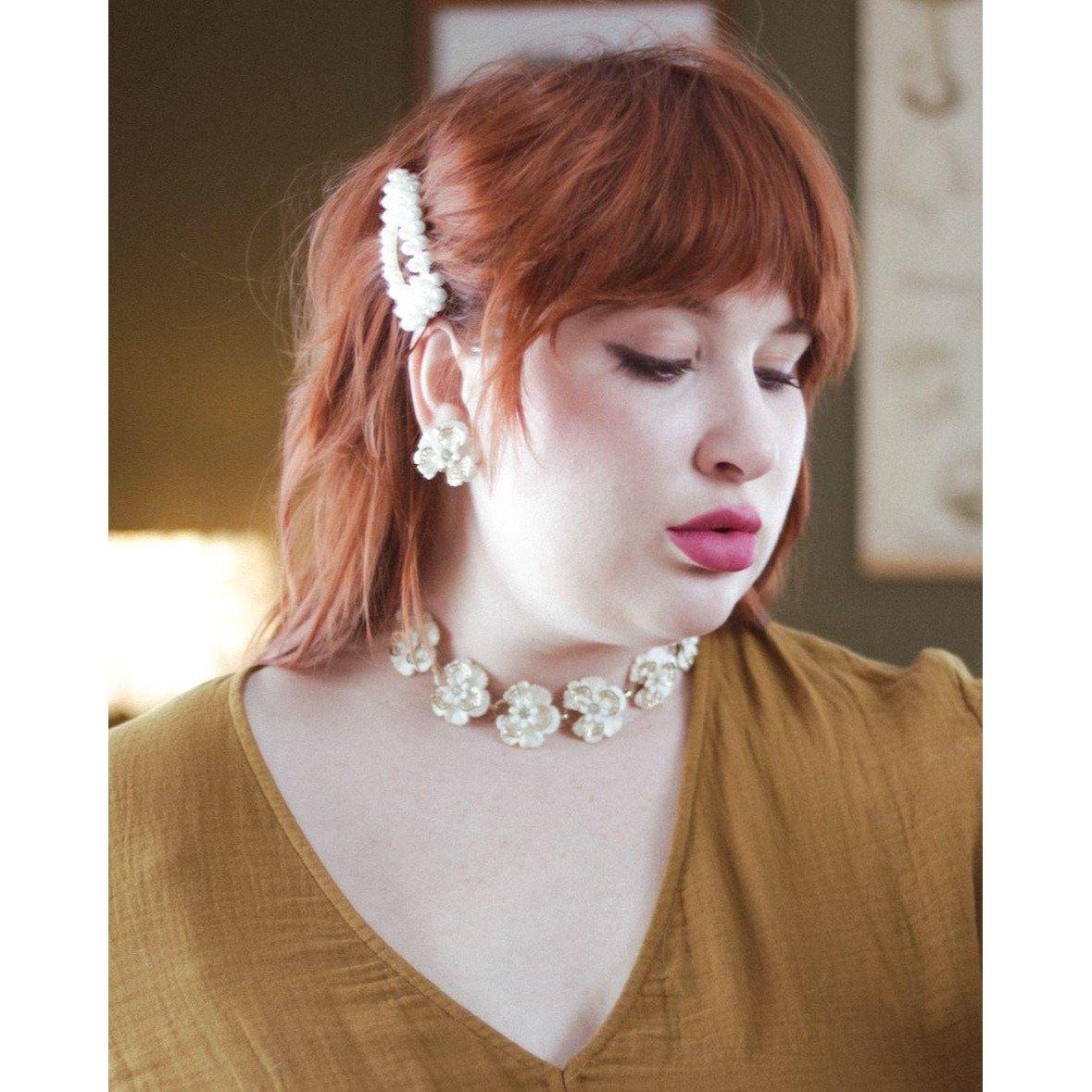 Vintage White Pansy Flower with Rhinestones Choker Statement Necklace by Unsigned Beauty - Vintage Meet Modern Vintage Jewelry - Chicago, Illinois - #oldhollywoodglamour #vintagemeetmodern #designervintage #jewelrybox #antiquejewelry #vintagejewelry