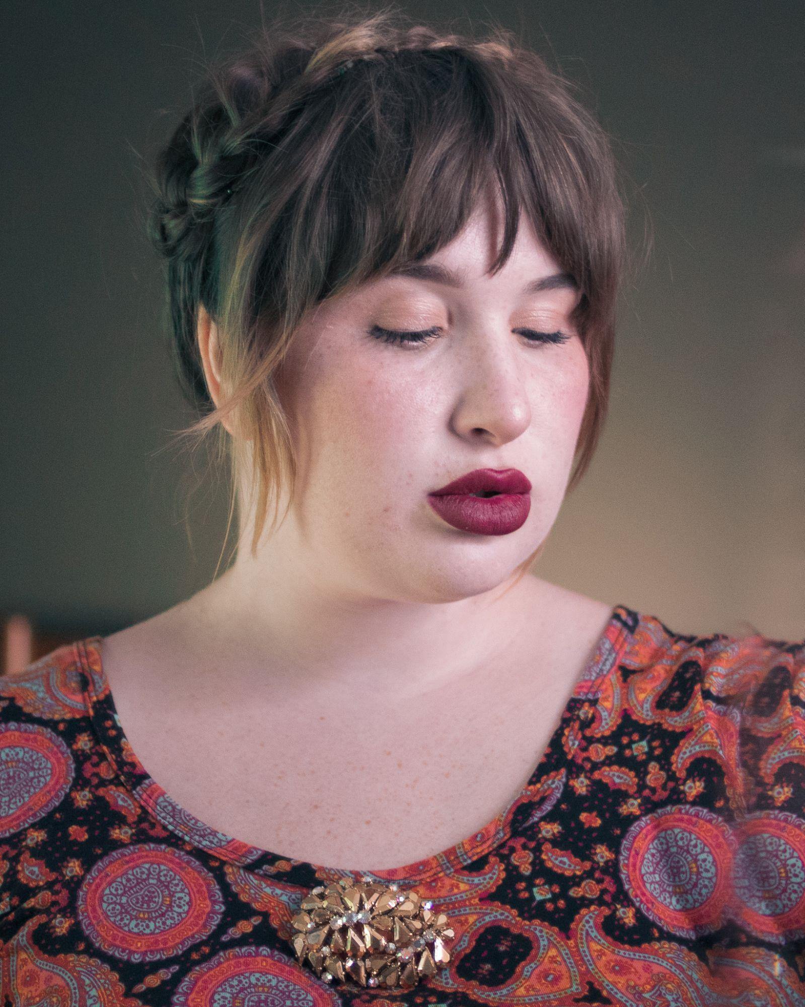 Vintage Juliana Gold Rhinestone Brooch by Juliana - Vintage Meet Modern Vintage Jewelry - Chicago, Illinois - #oldhollywoodglamour #vintagemeetmodern #designervintage #jewelrybox #antiquejewelry #vintagejewelry